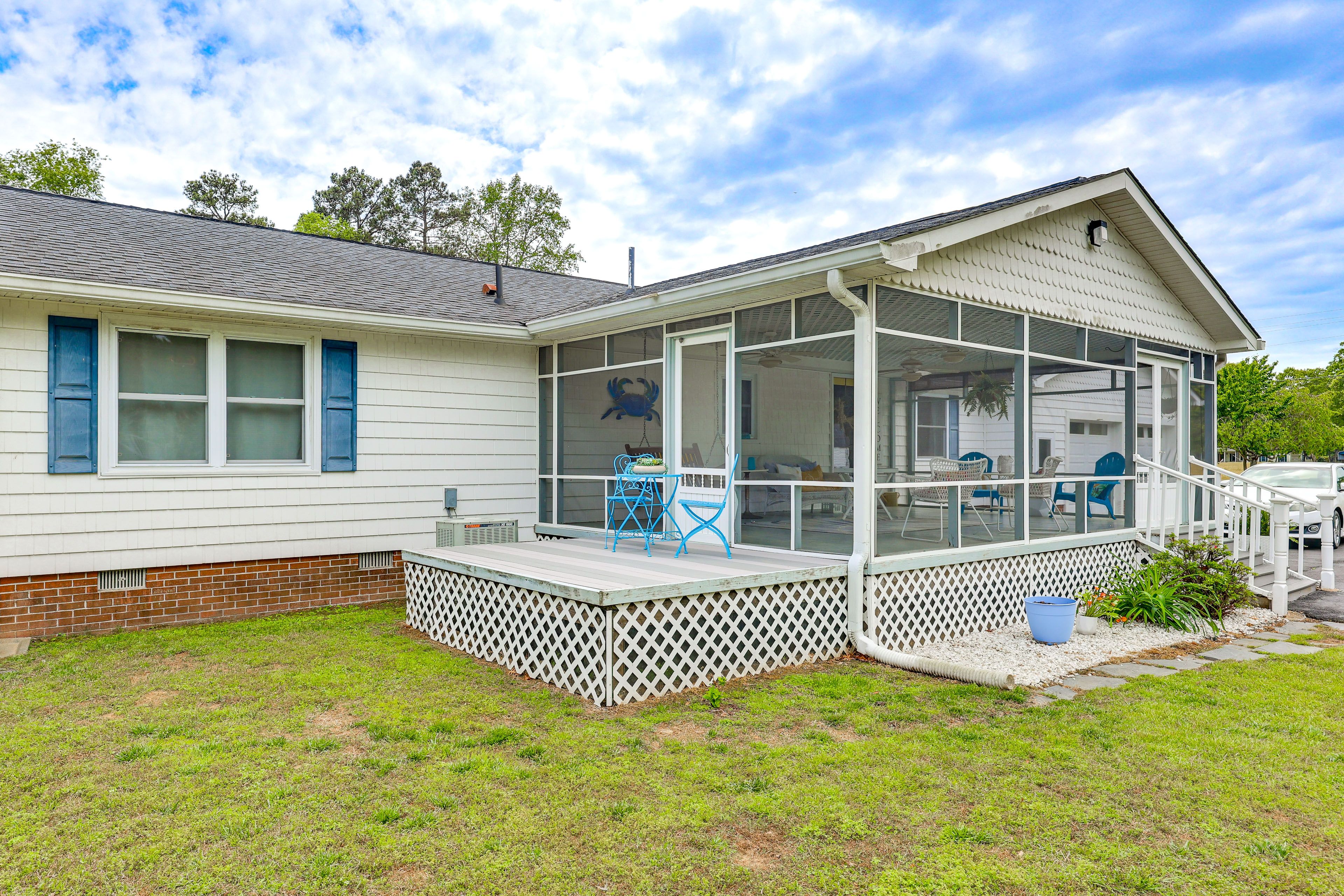 House Exterior | Furnished Deck