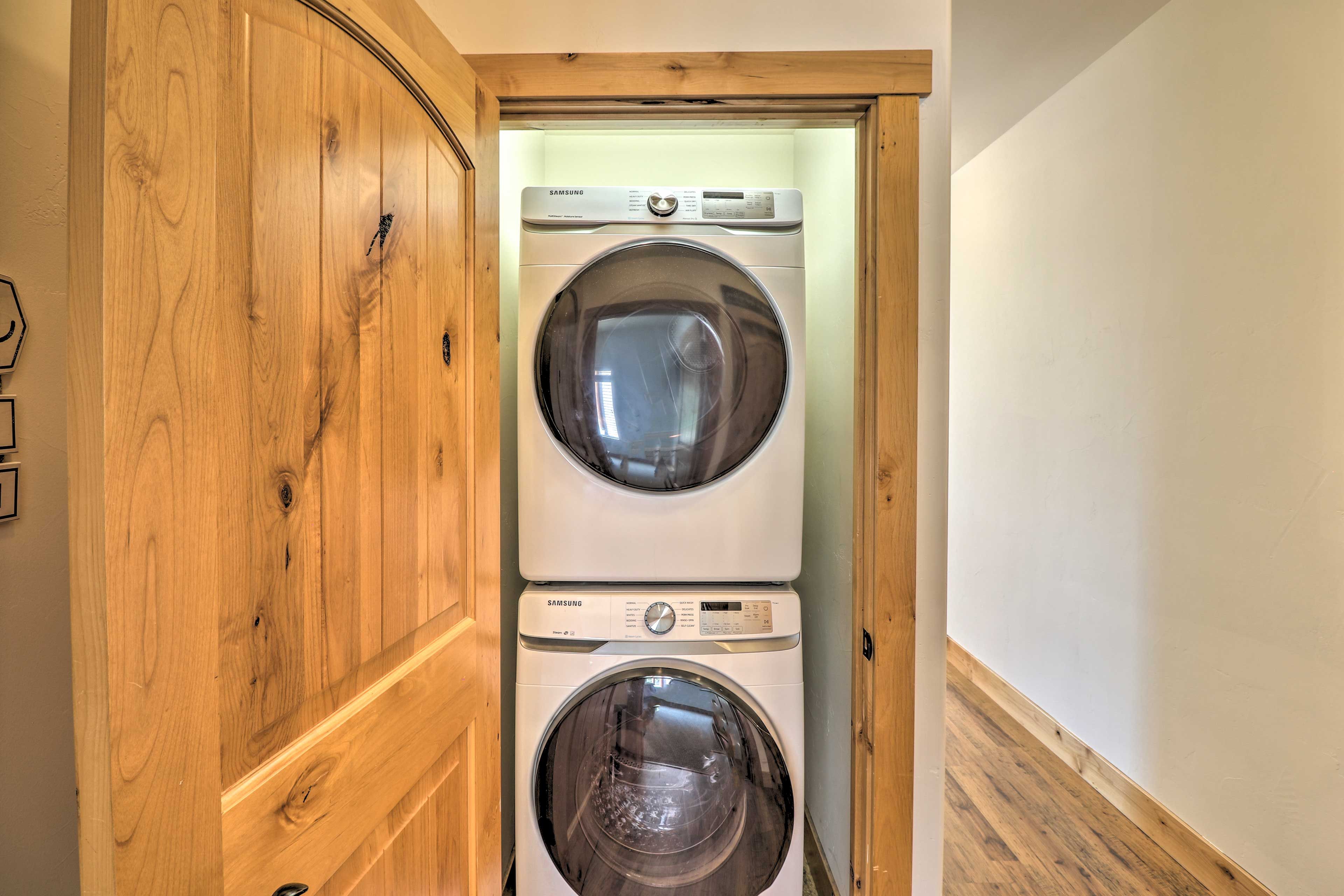 Washer/Dryer | Iron/Board