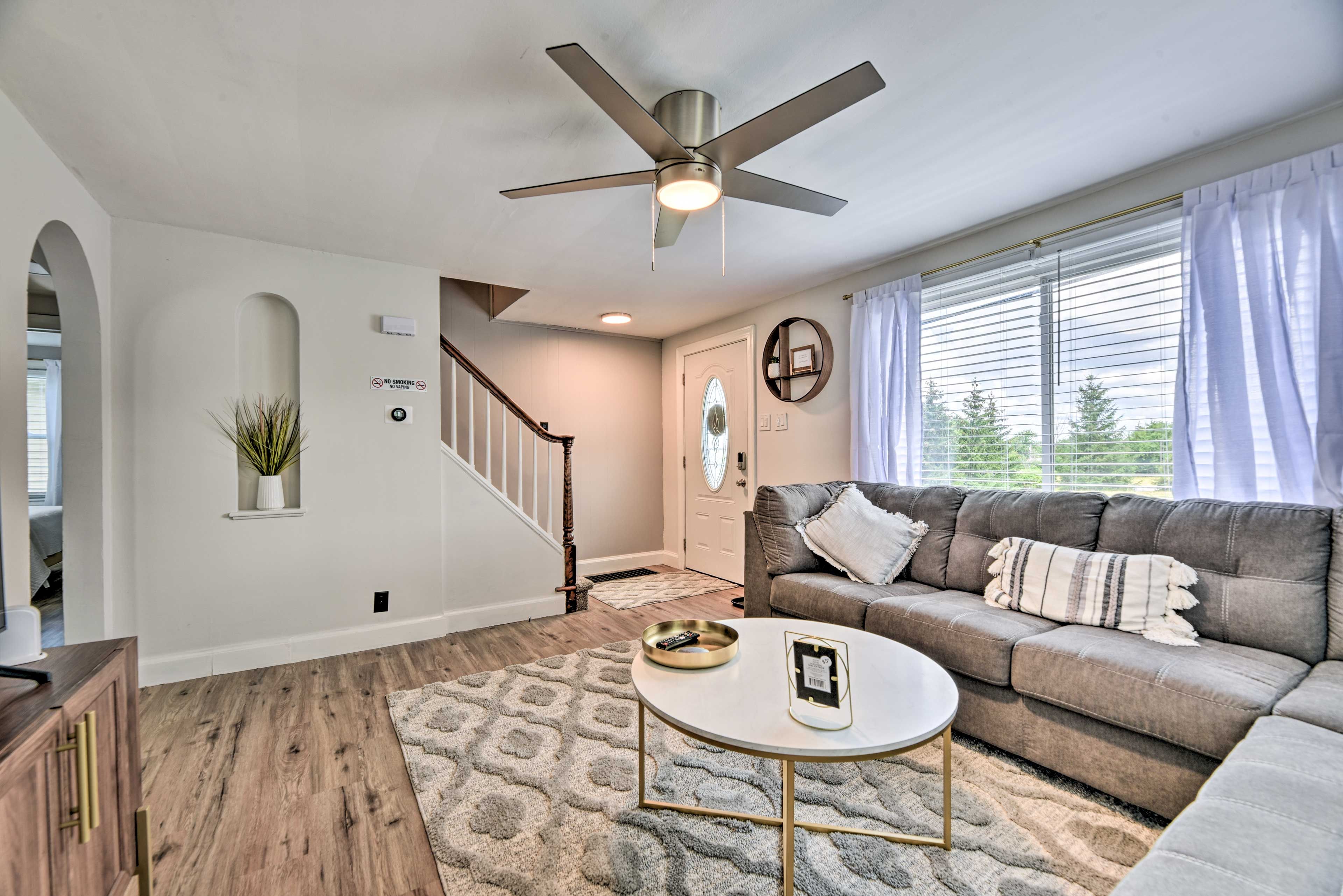 Living Room | Free WiFi | Smart TV | Board Games