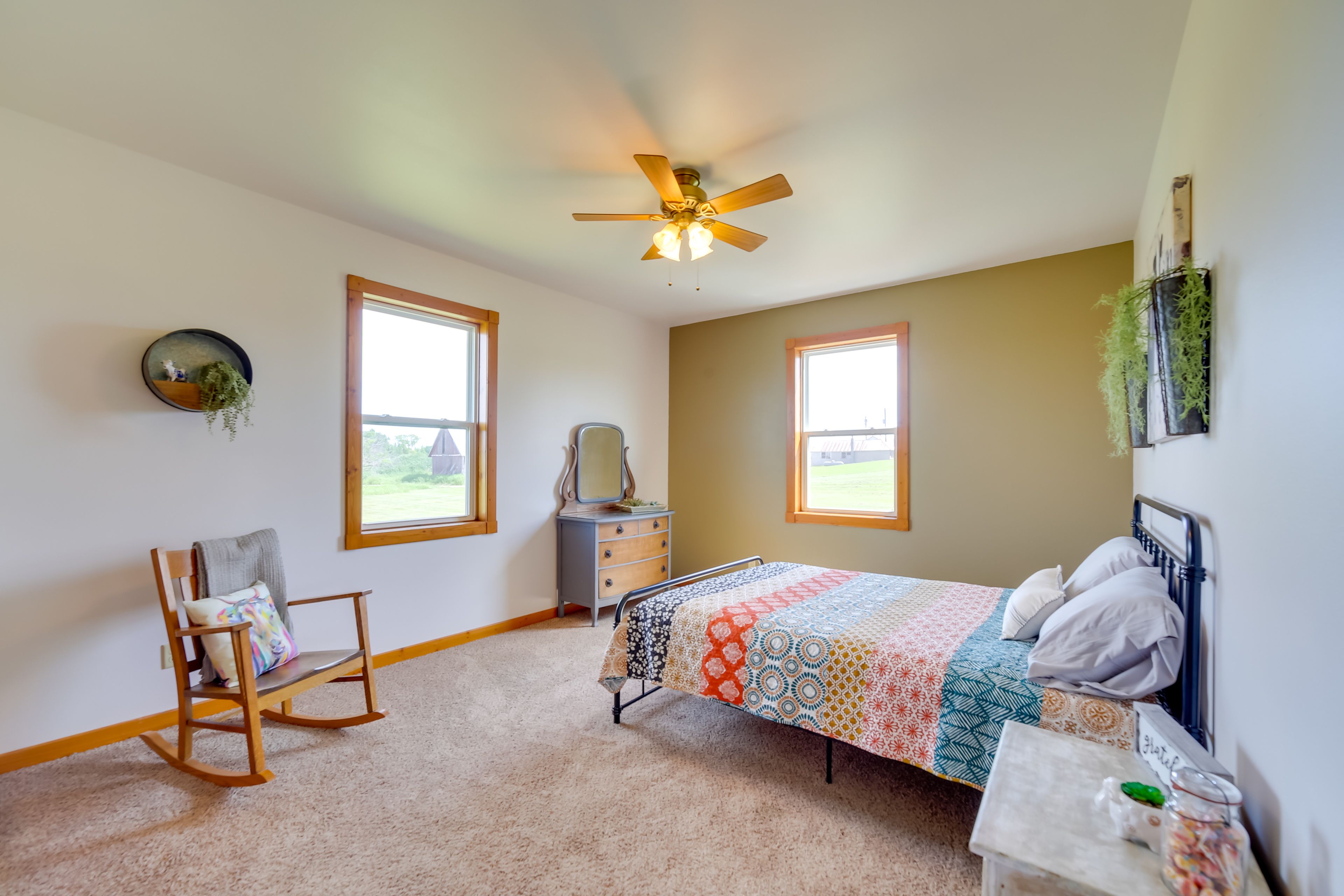 Bedroom 1 | Queen Bed | Linens Provided