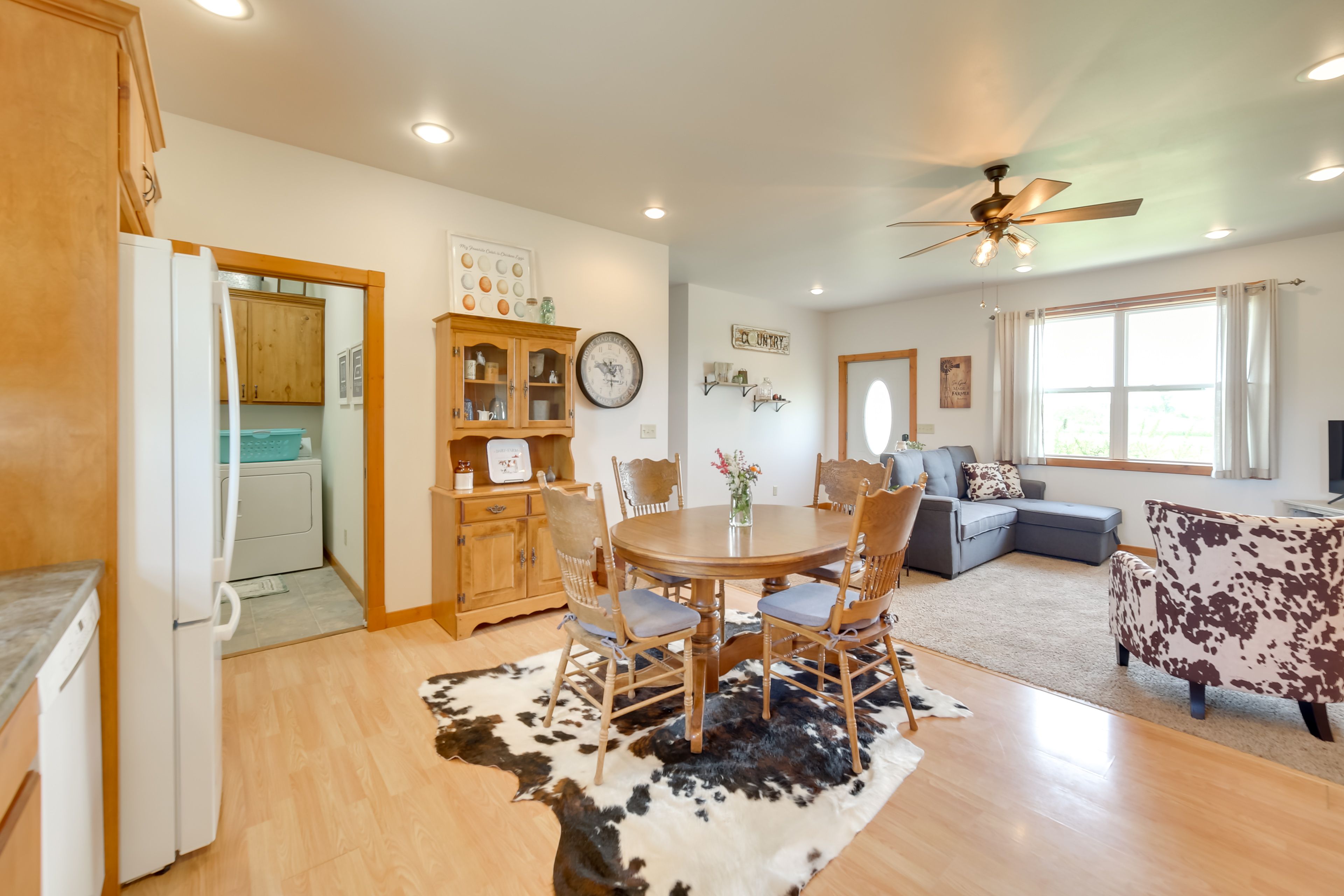 Dining Area | DIshware/Flatware | High Chair | Trash Bags/Paper Towels
