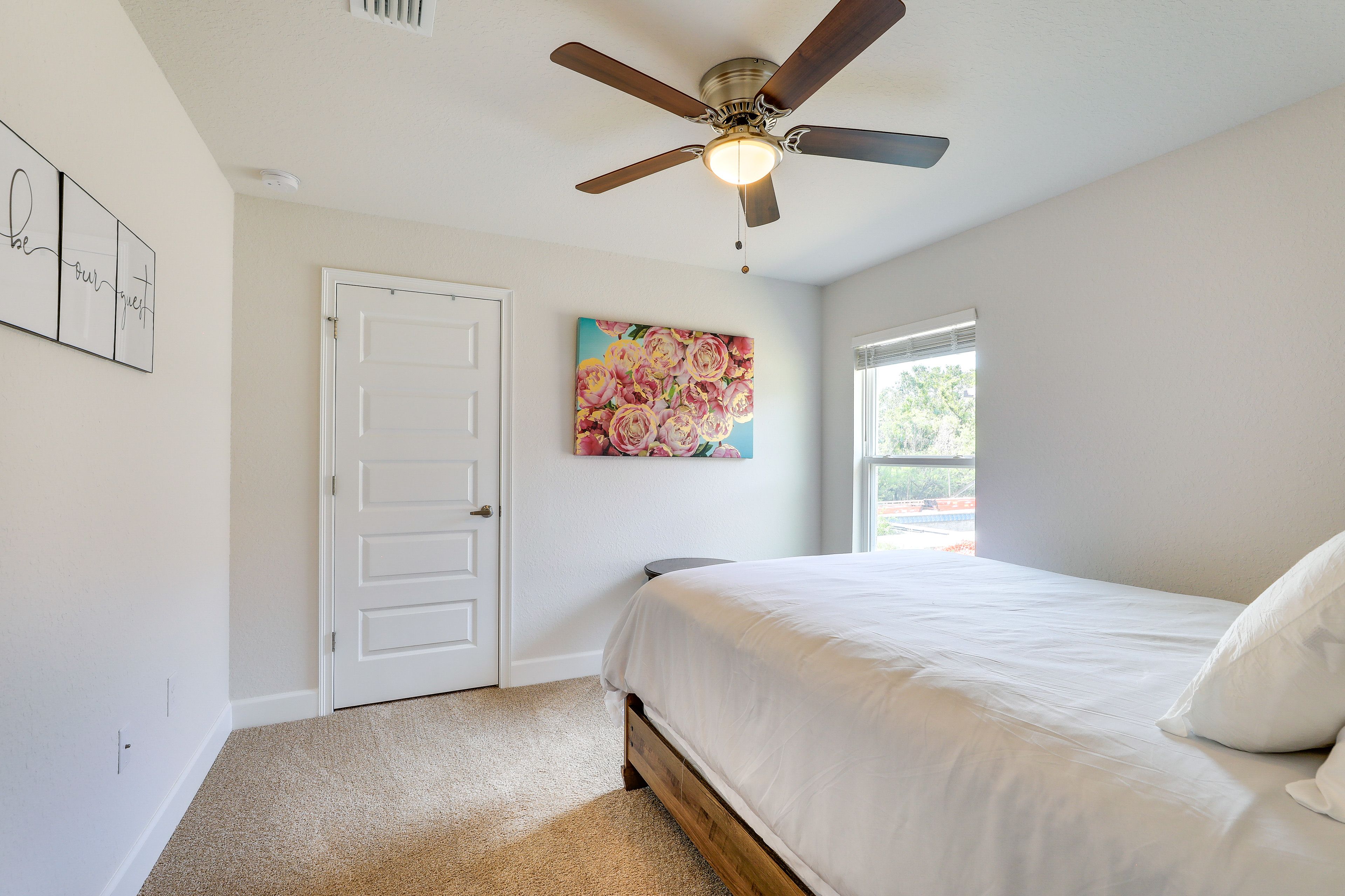 Bedroom 4 | Queen Bed