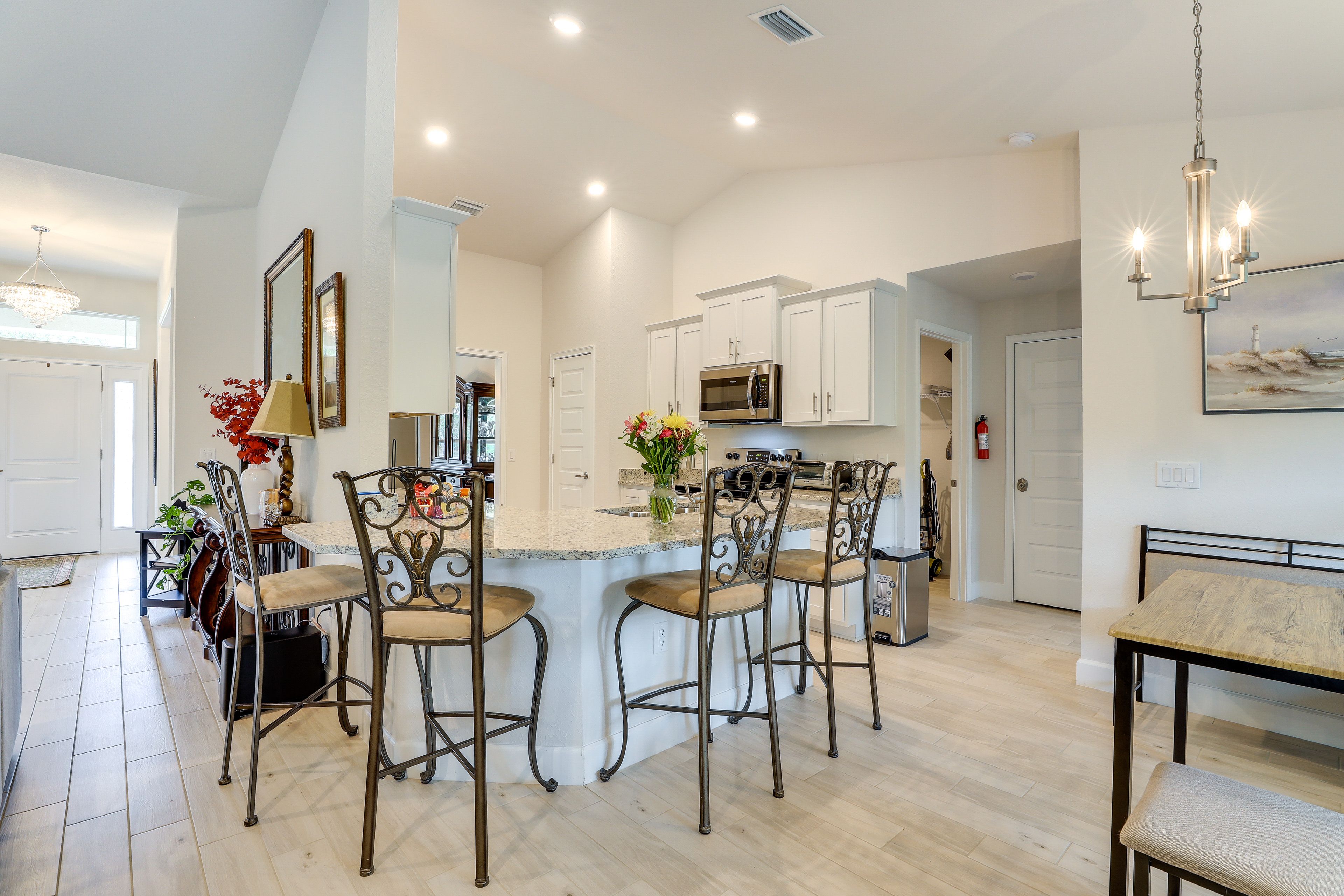 Kitchen | Cooking Basics | Coffee Maker | Paper Towels/Trash Bags Provided