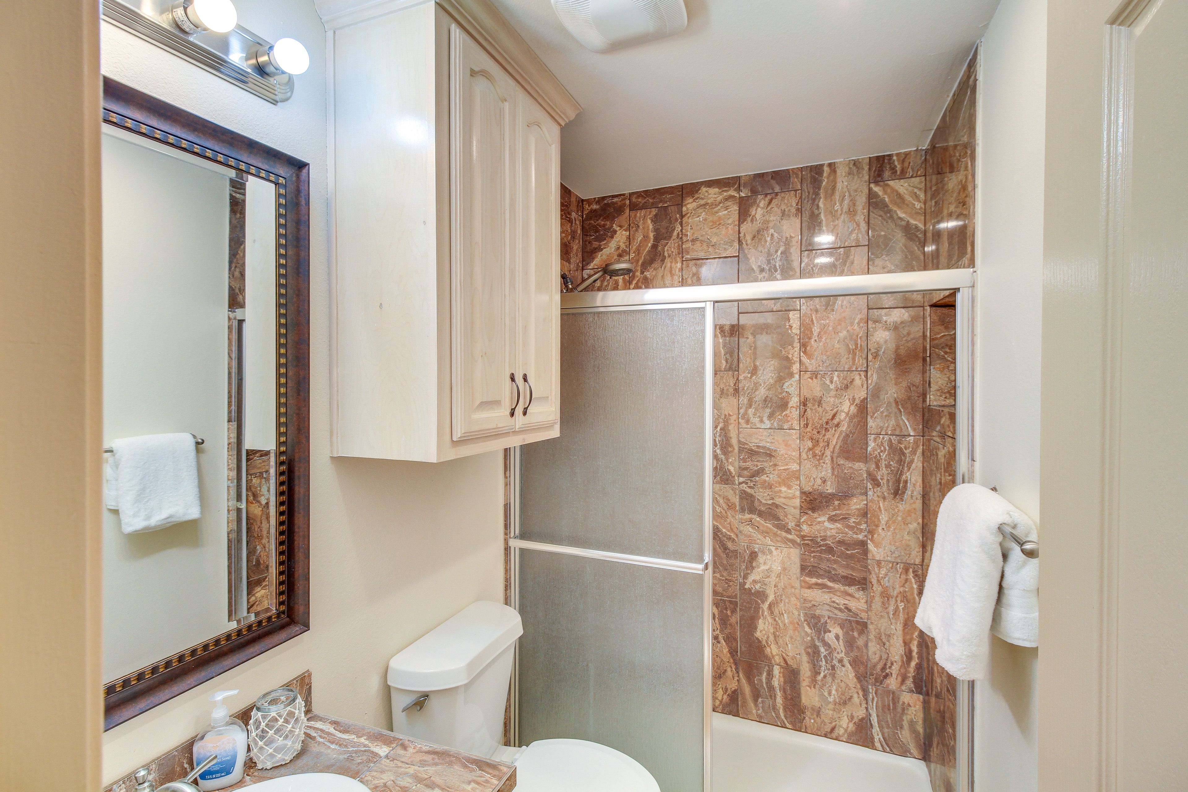 Full Bathroom