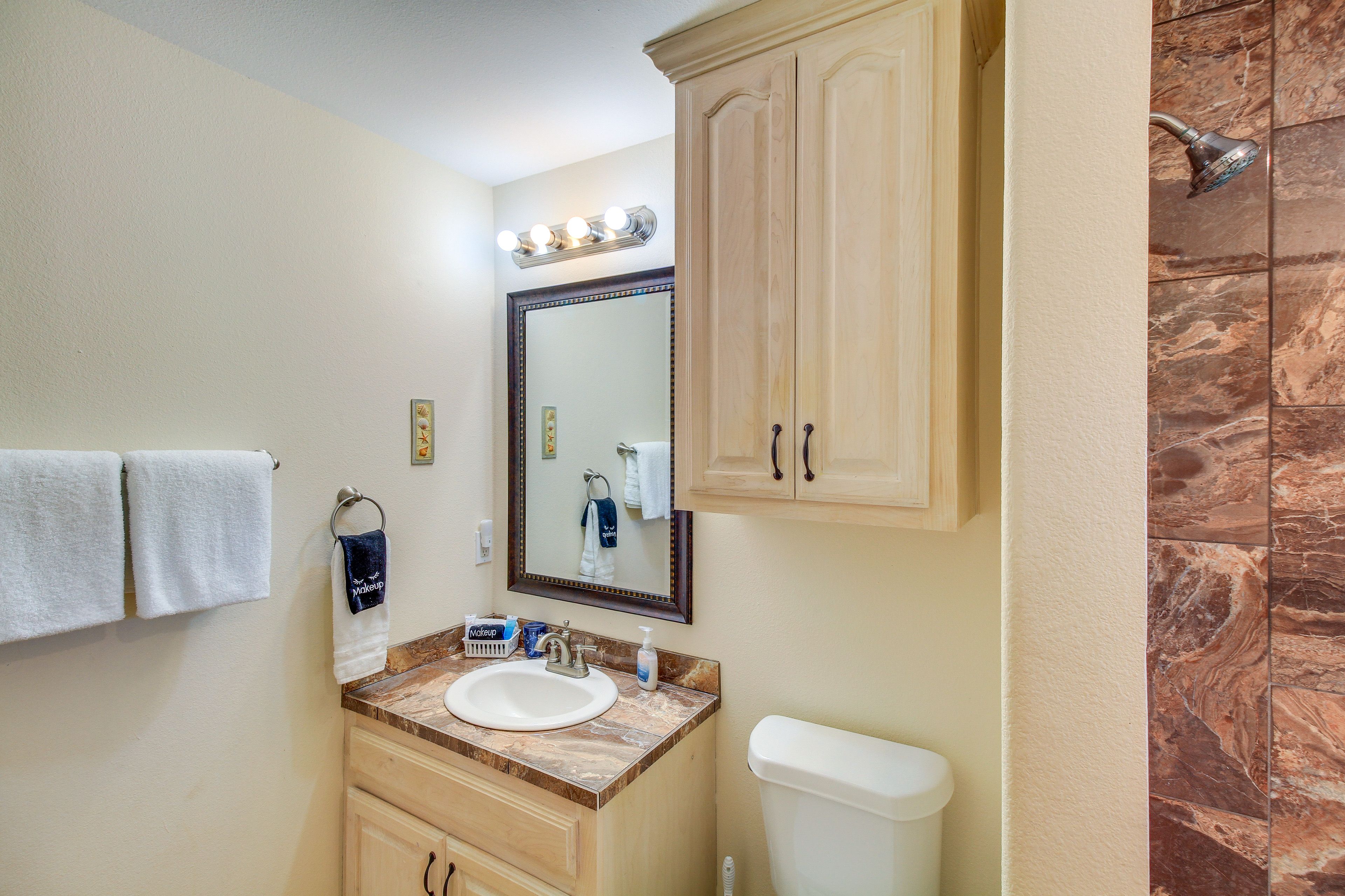 Full Bathroom