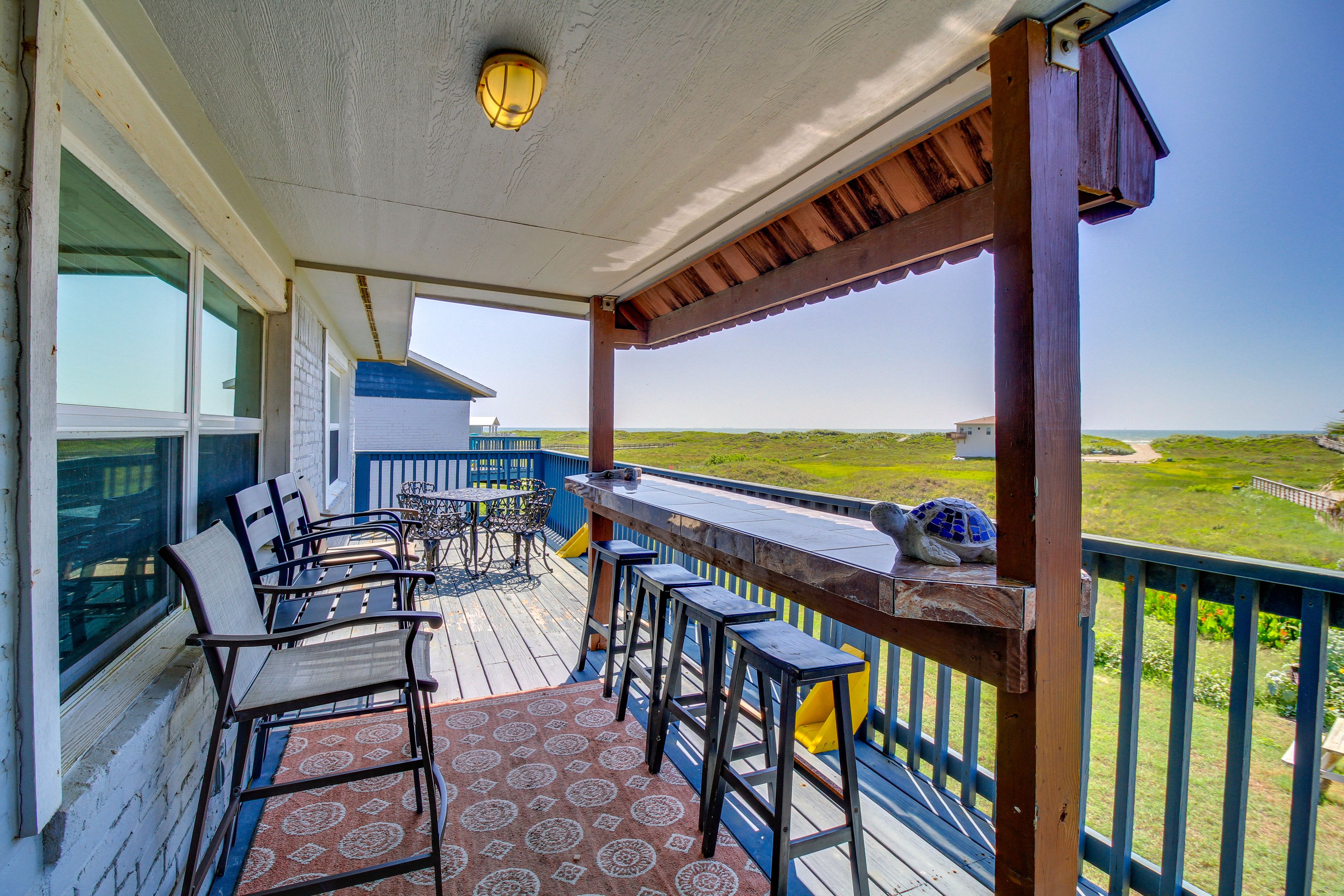 Port Aransas Vacation Rental | 2BR | 2BA | 850 Sq Ft