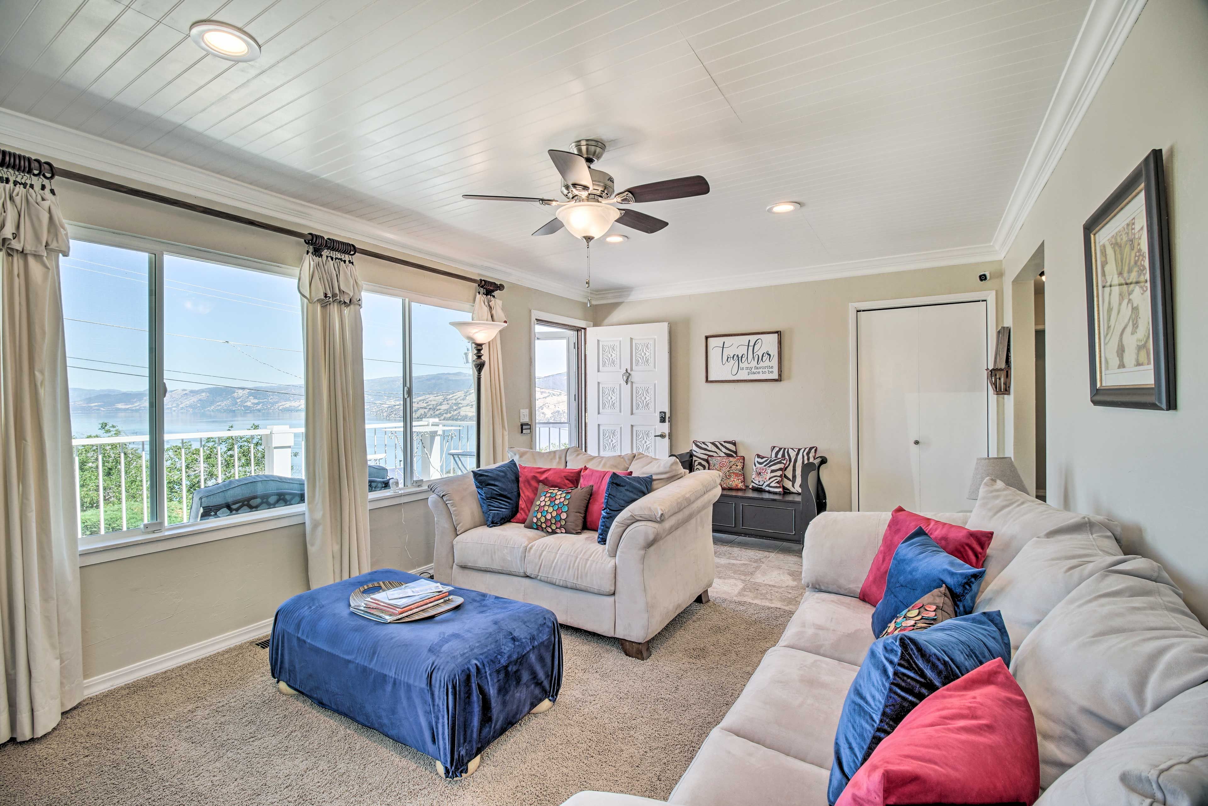Living Room | Central Heat & A/C
