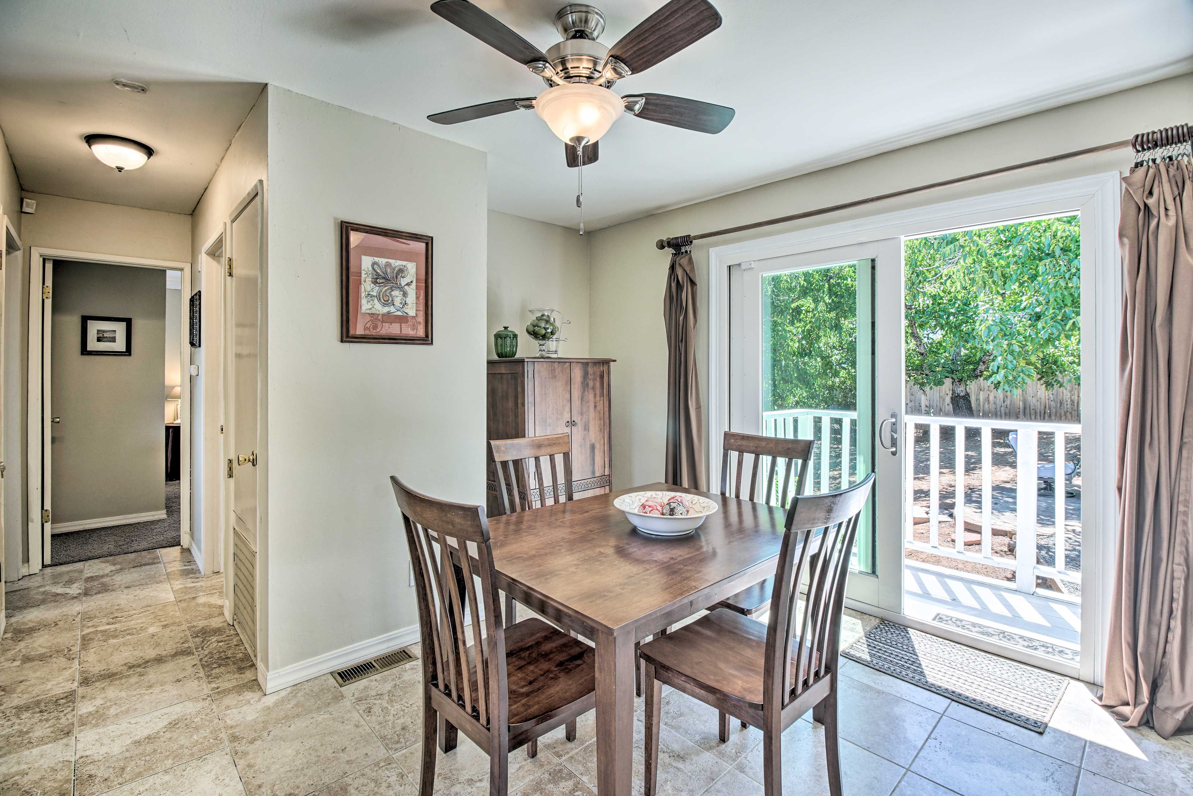 Dining Area | Dishware & Flatware Provided