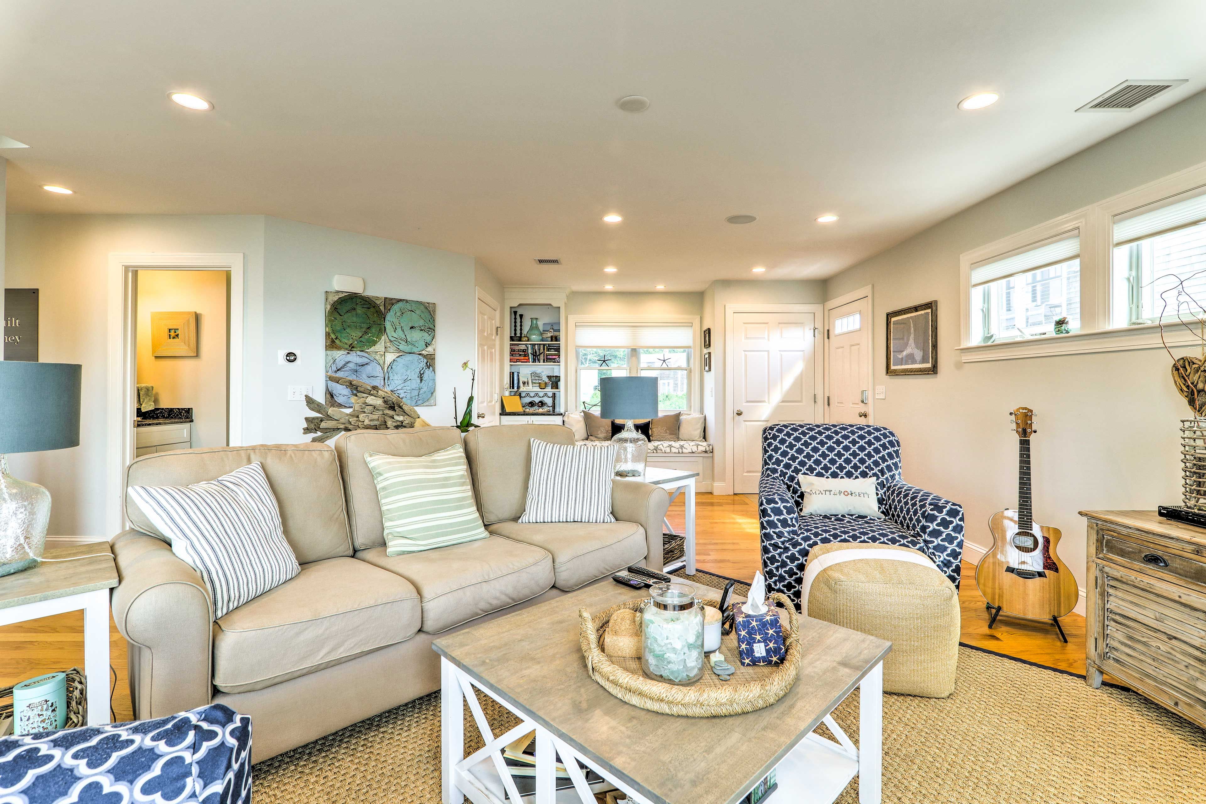 Living Room | Smart TV