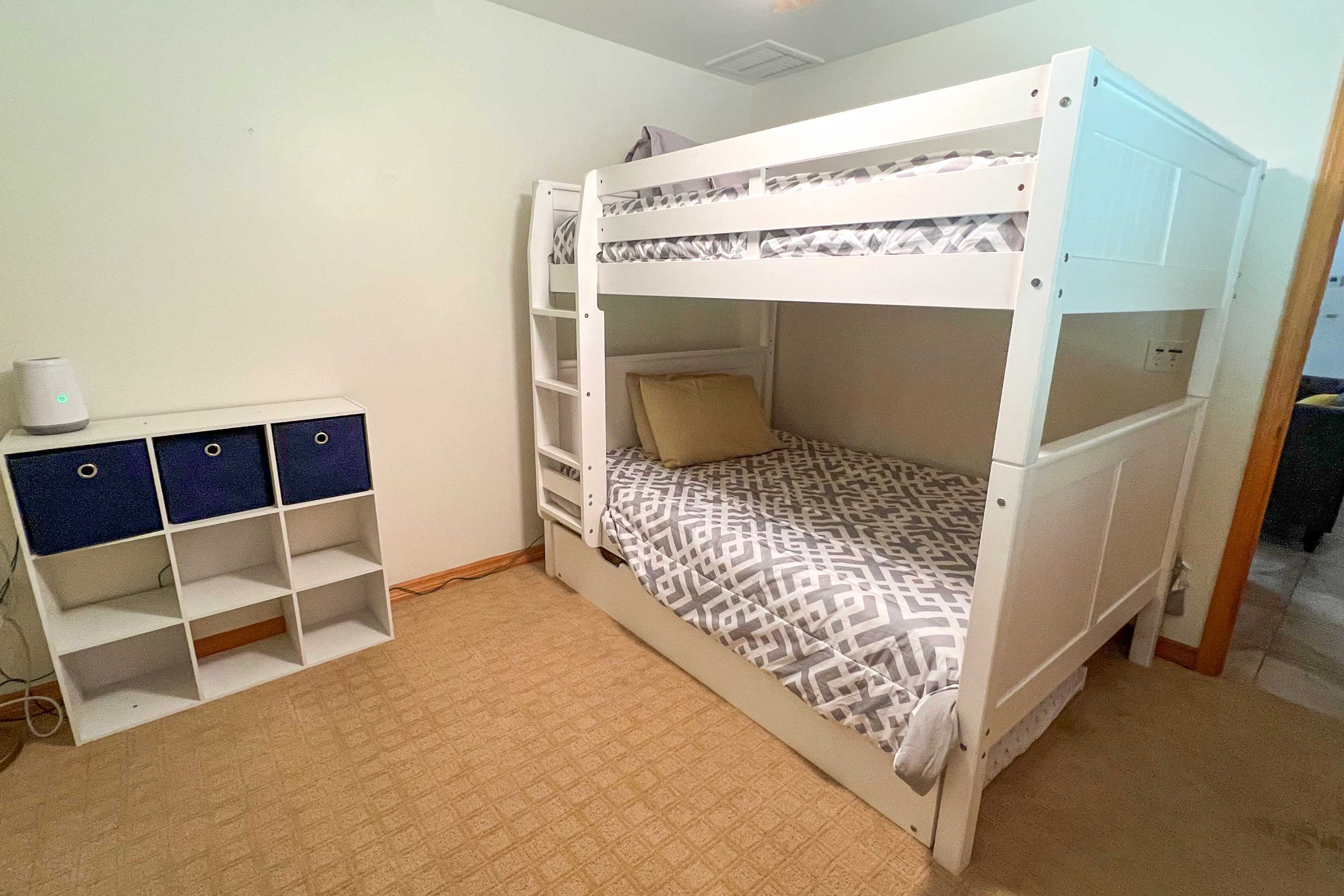 Bedroom 3 | Full Bunk Bed w/ Twin Trundle