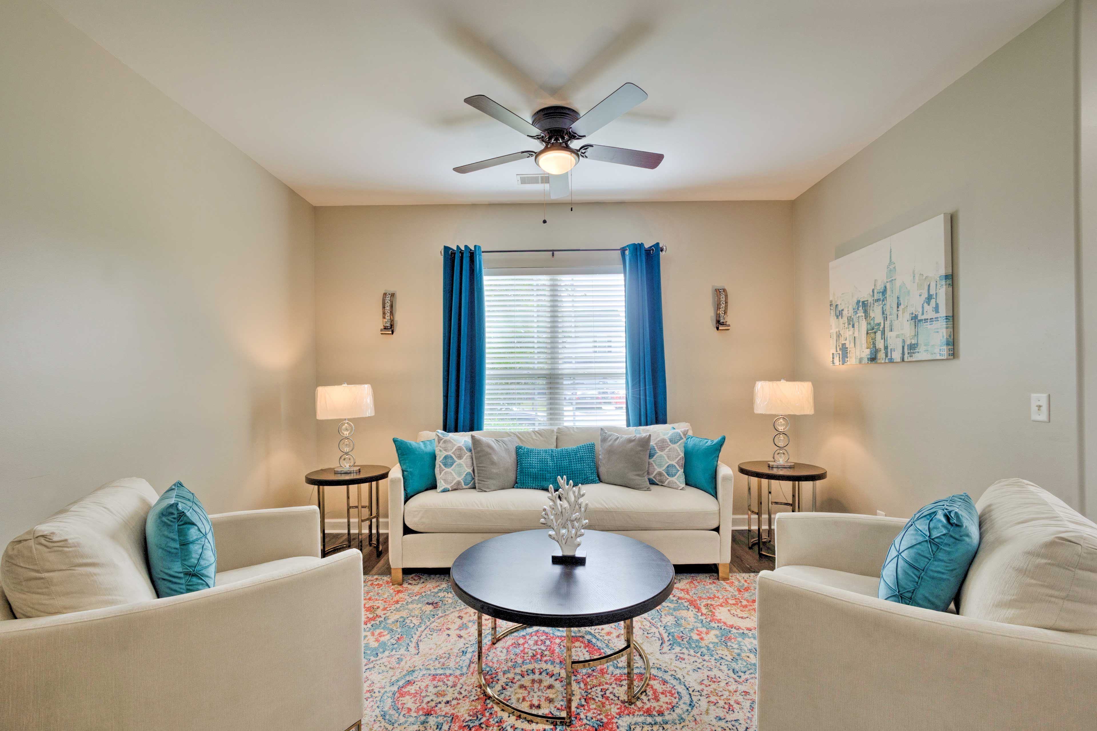 Sitting Room | 2-Story Home | Free WiFi | Central Heat & A/C