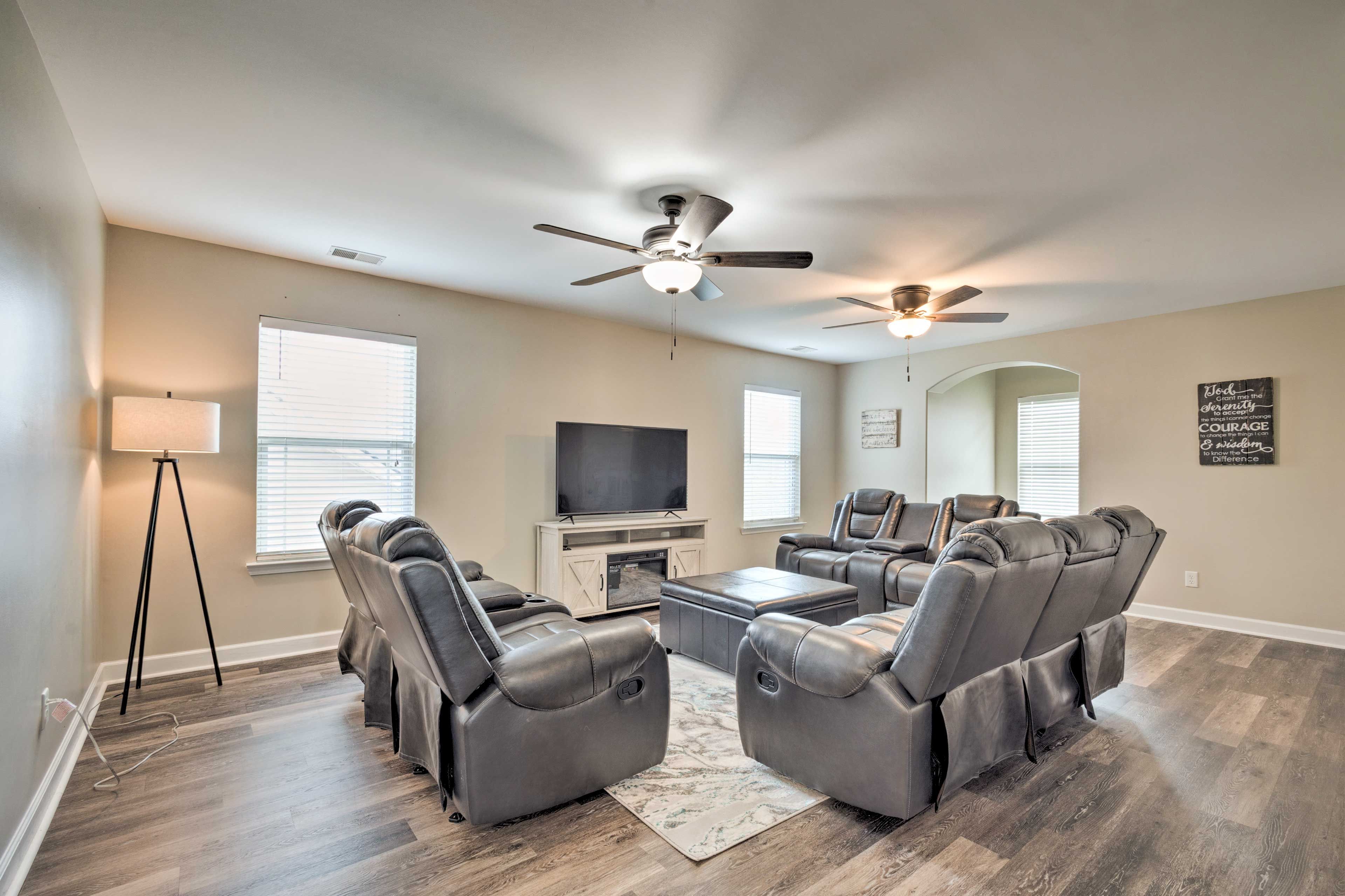 Movie Room | Smart TV | Electric Fireplace | Upper Level