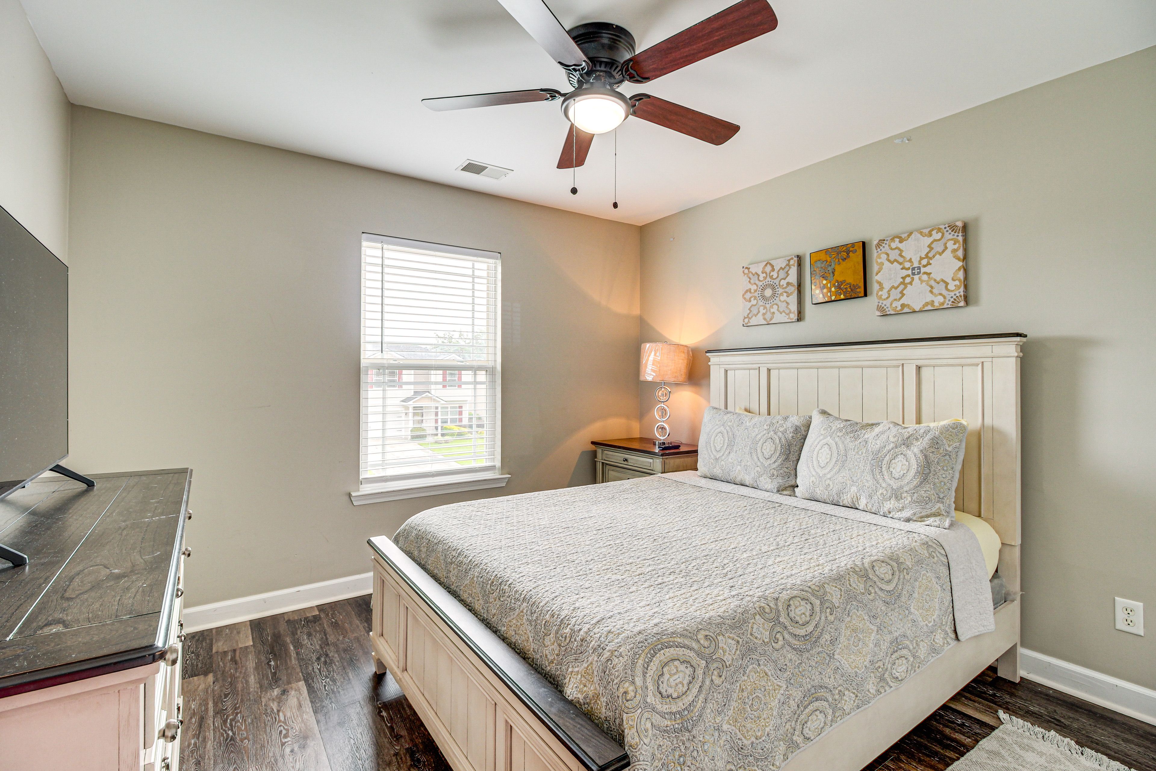 Bedroom 3 | Queen Bed | Upper Level