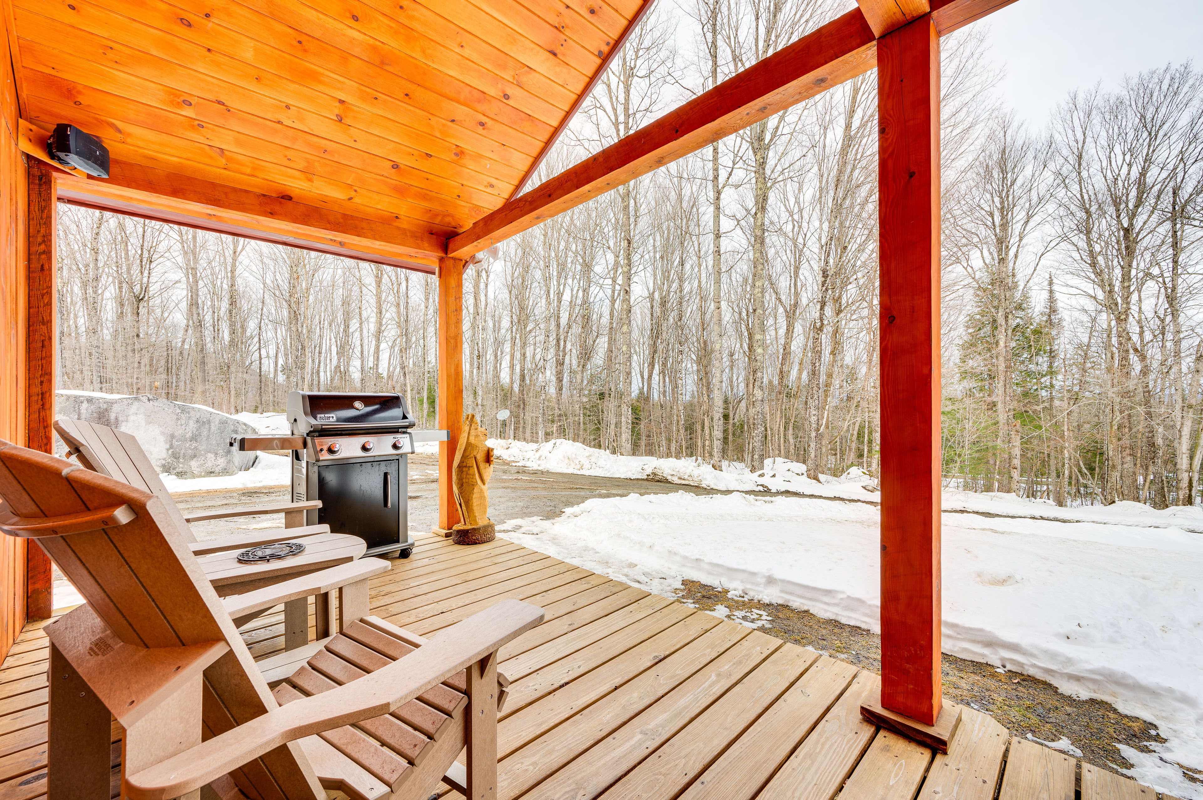 Furnished Porch | Gas Grill