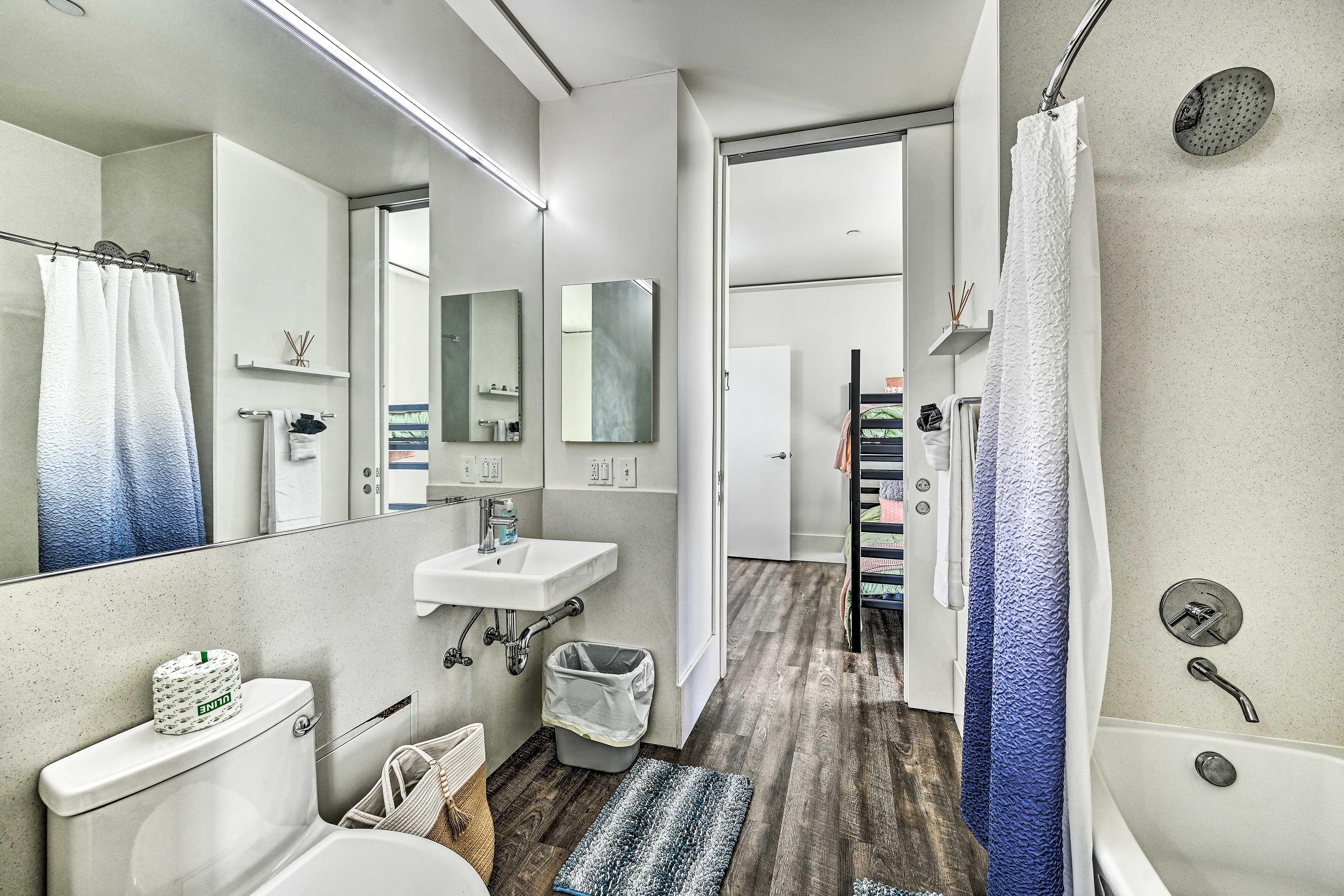Full Bathroom