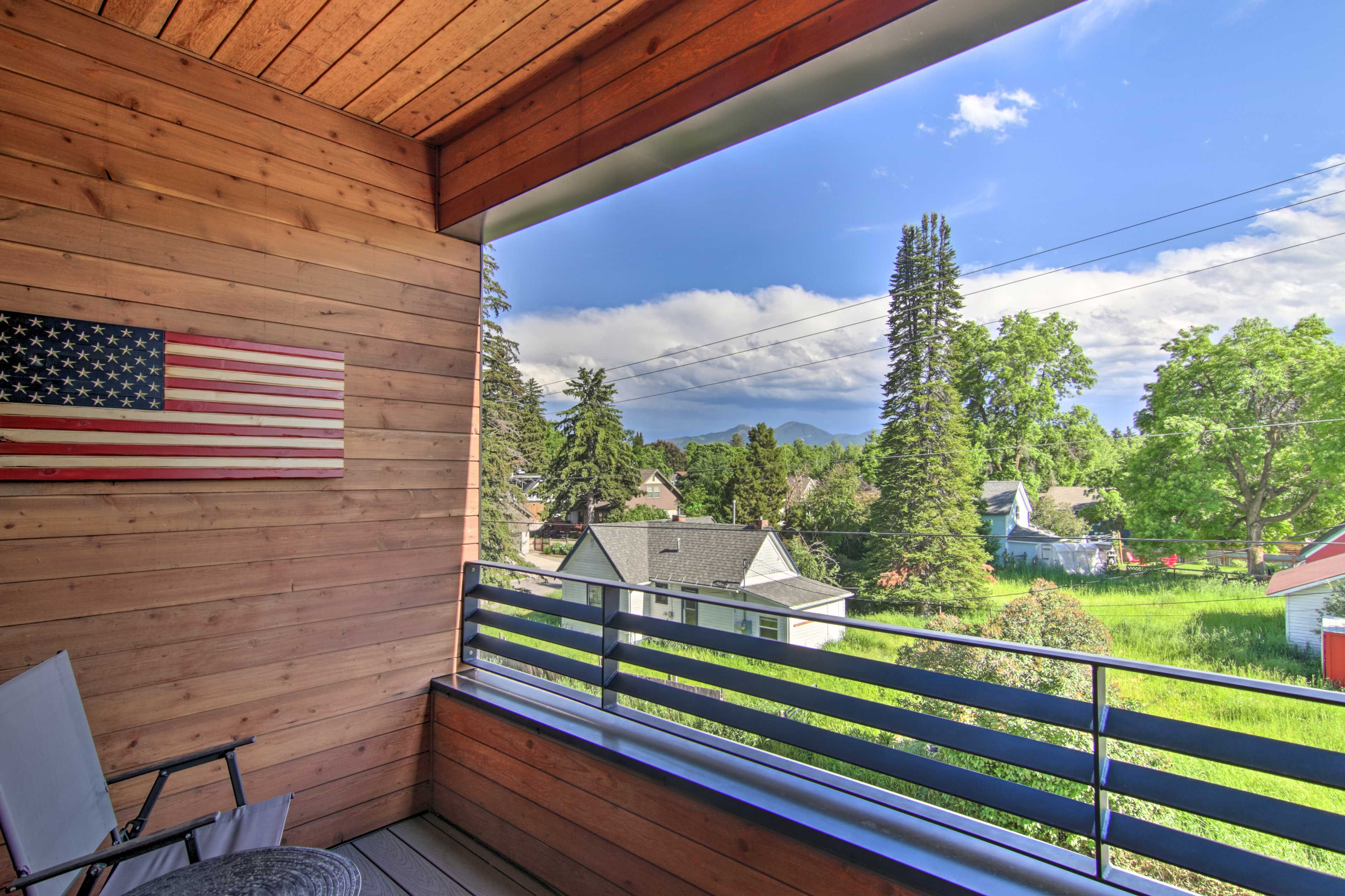 Balcony | Outdoor Seating Area