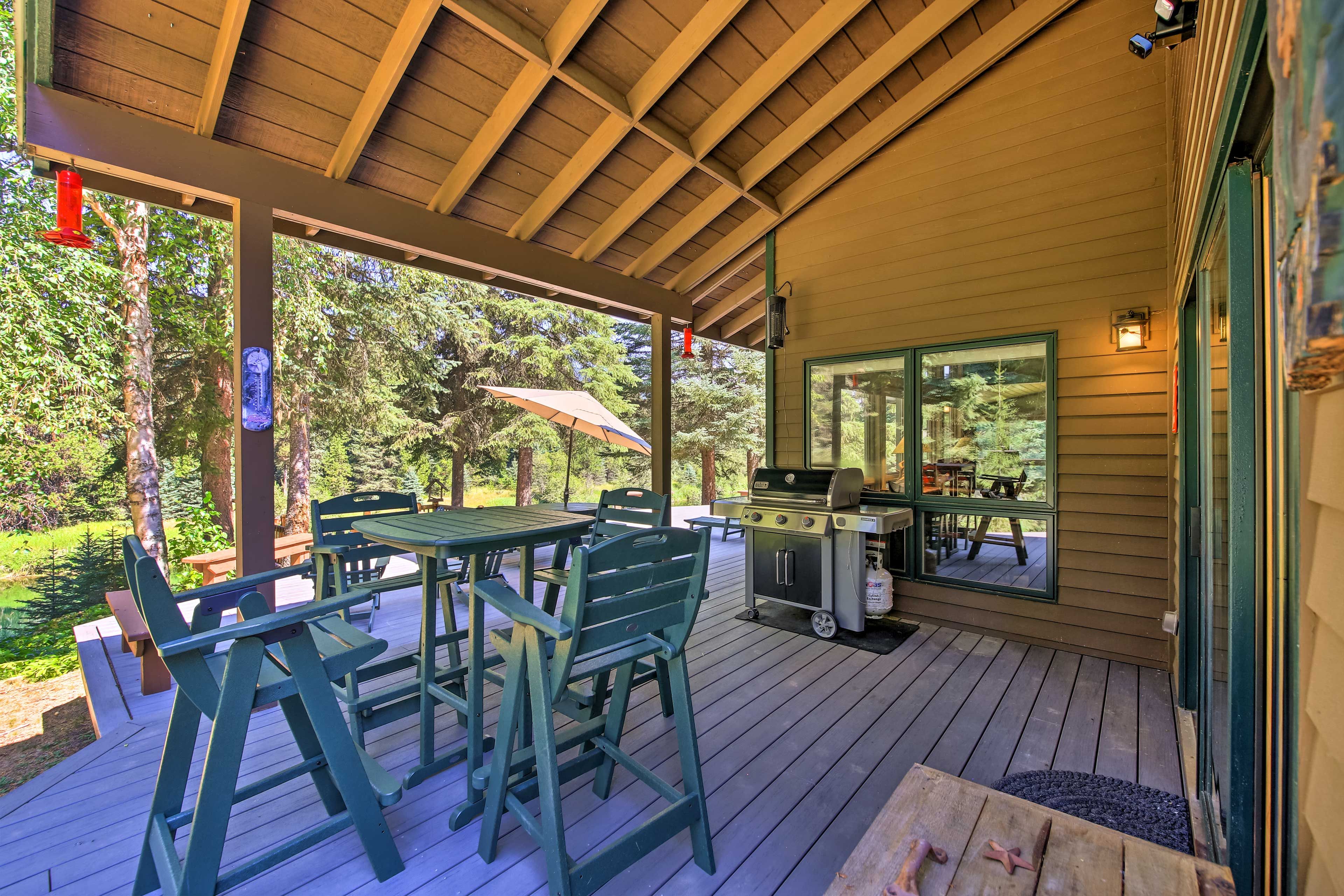 Covered Deck | Gas Grill