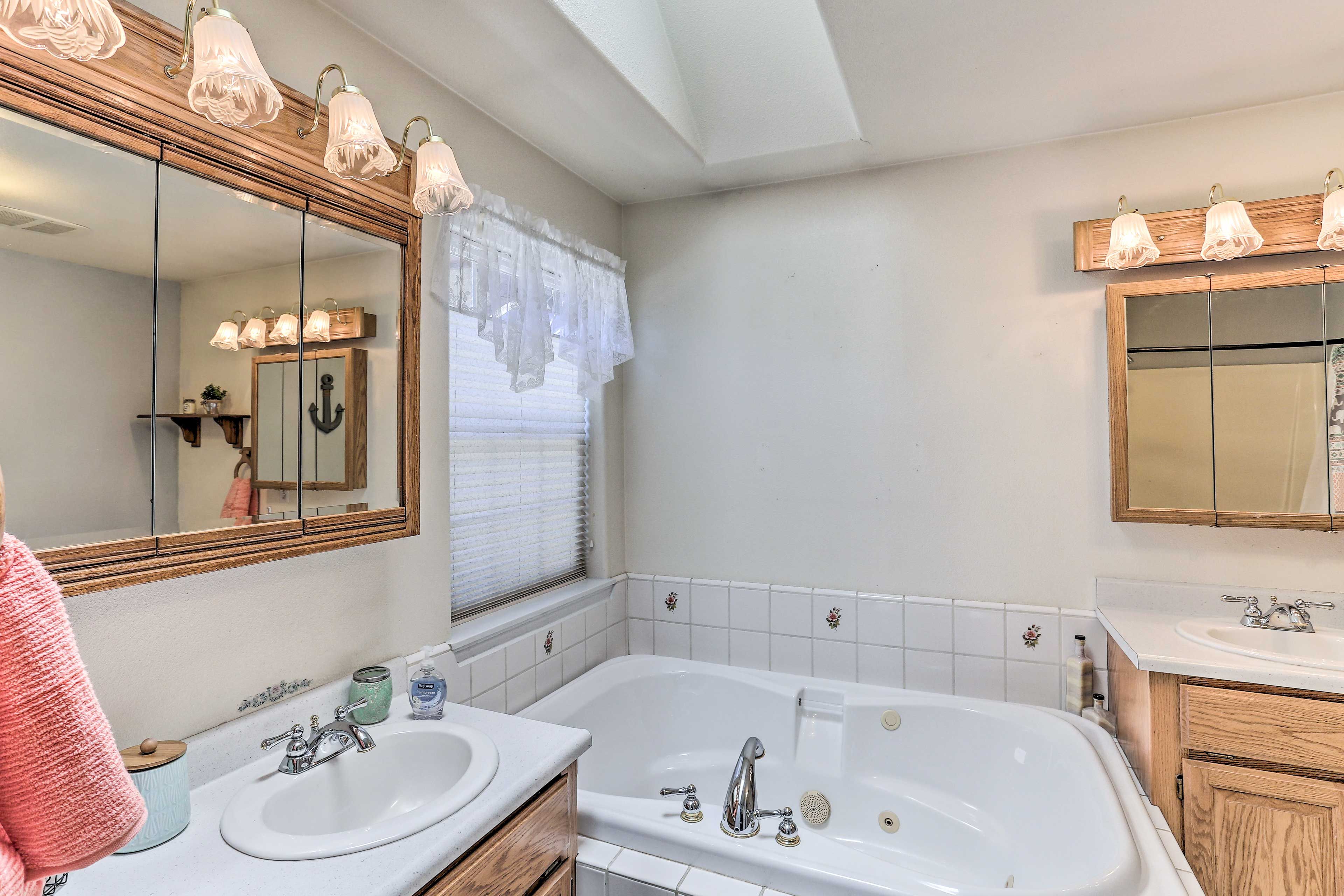 En-Suite Bathroom | Hair Dryer