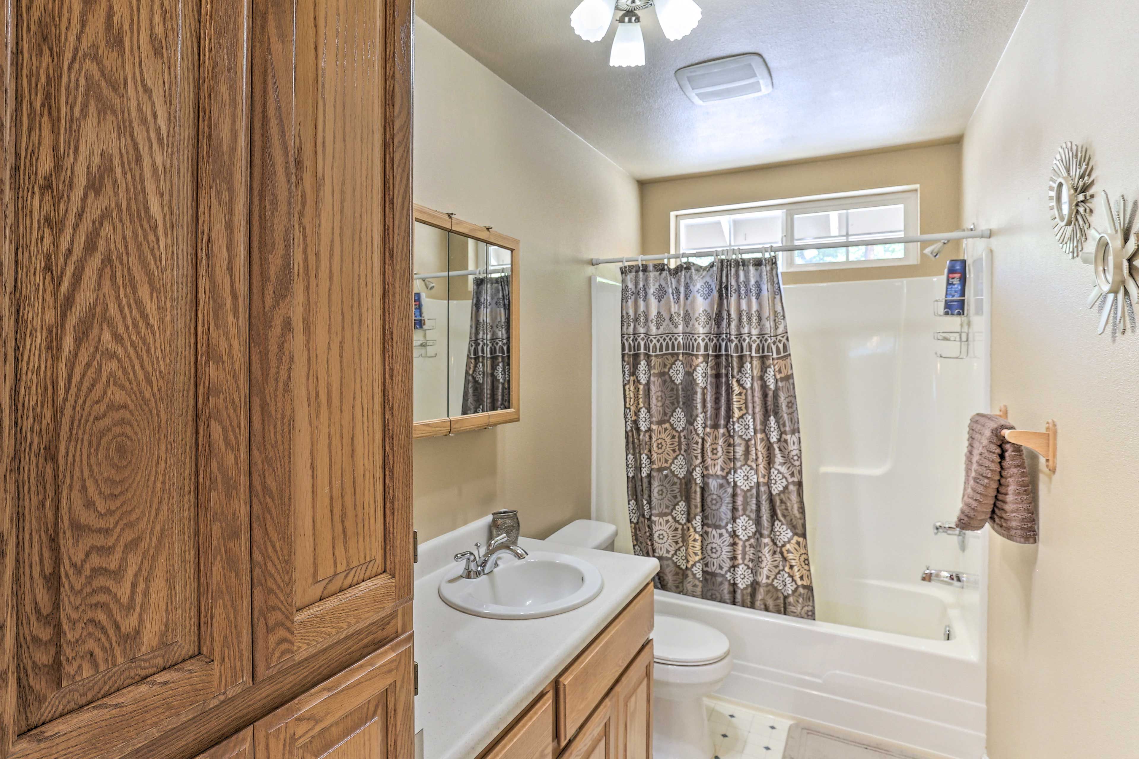 Full Bathroom