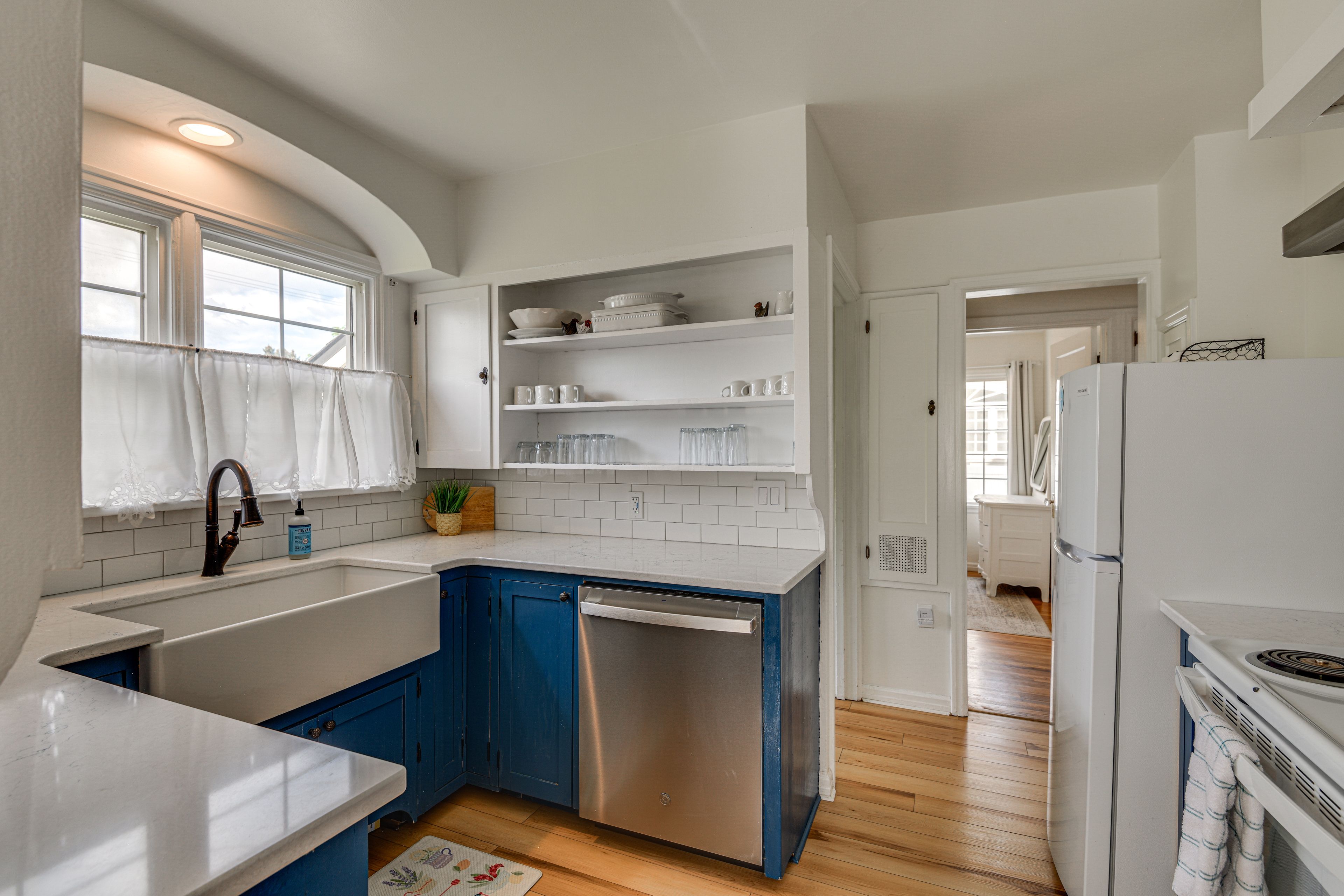 Kitchen | Main Level