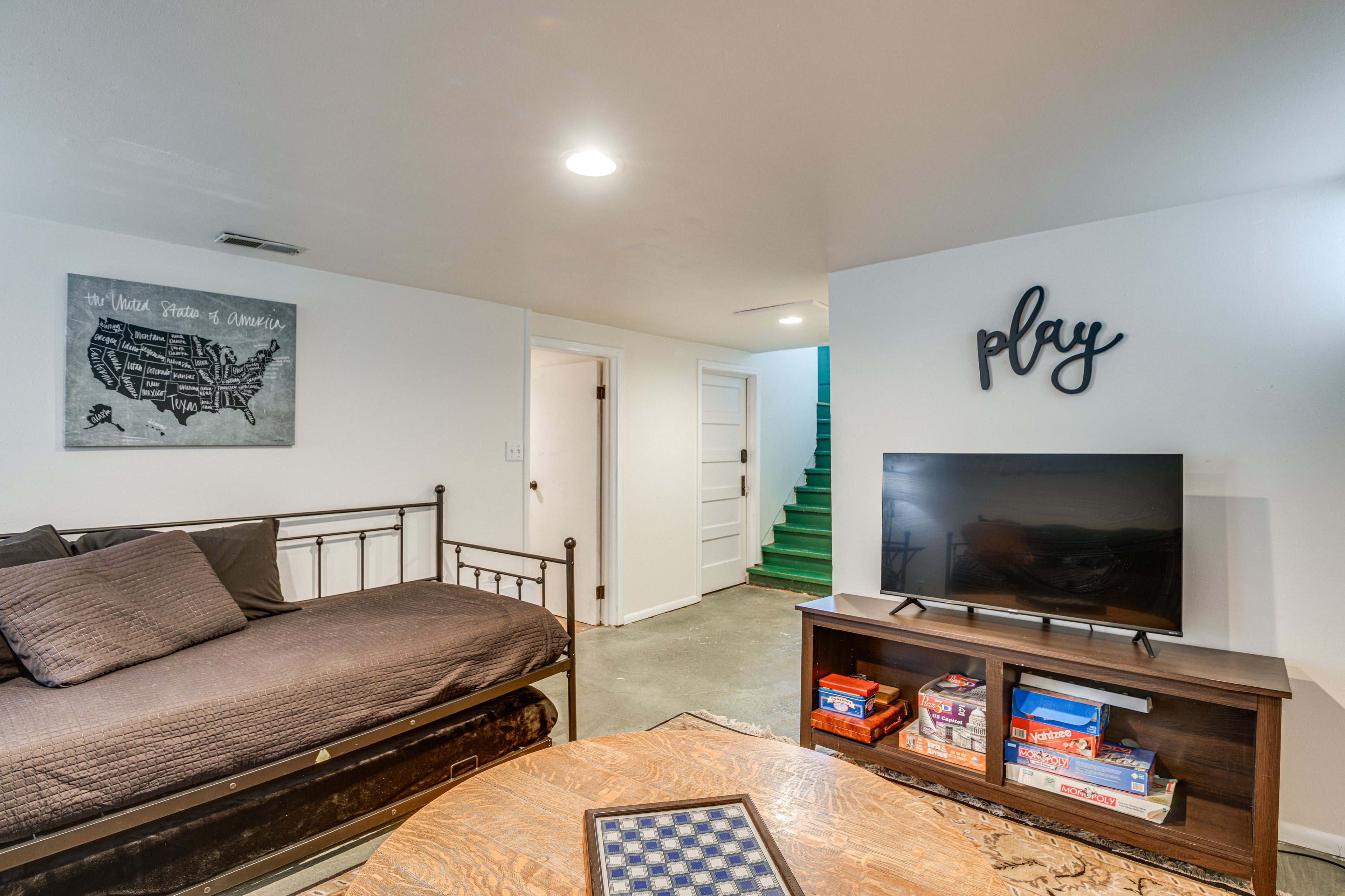 2nd Living Room | Basement | 2 Twin Daybeds w/ Twin Trundles