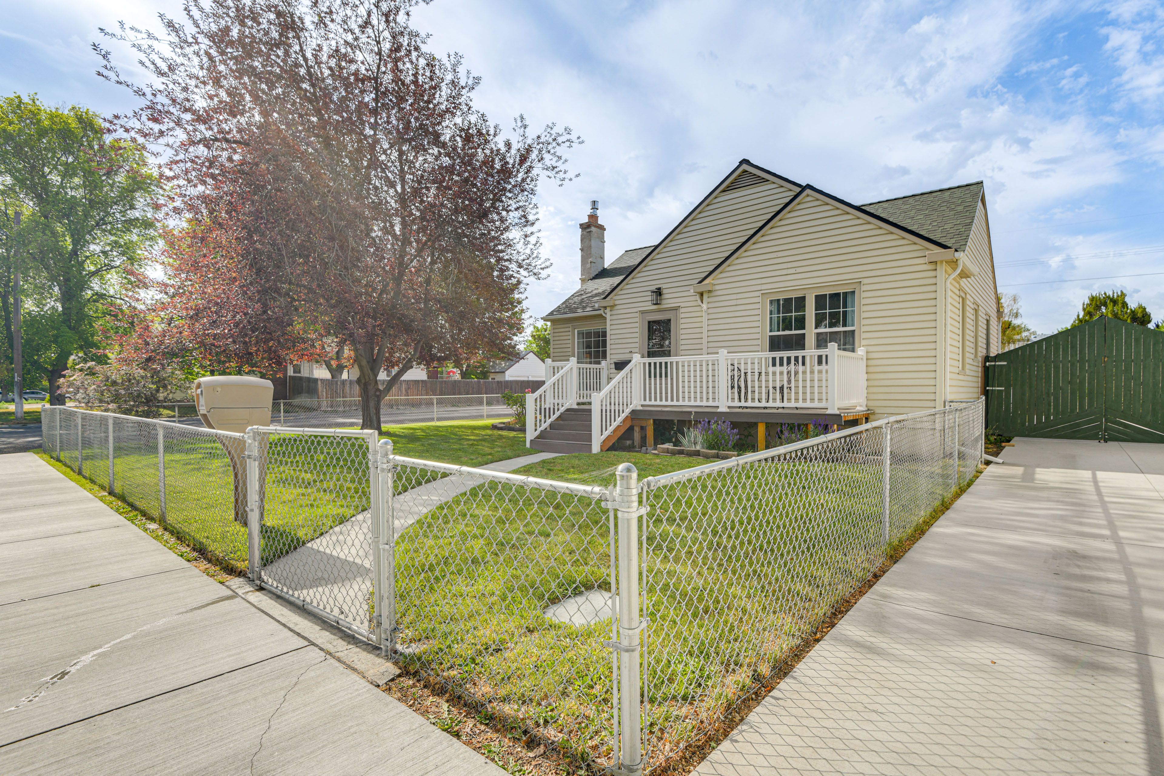 Parking | Driveway (3 Vehicles) | Additional Parking in Alley & Behind Gate