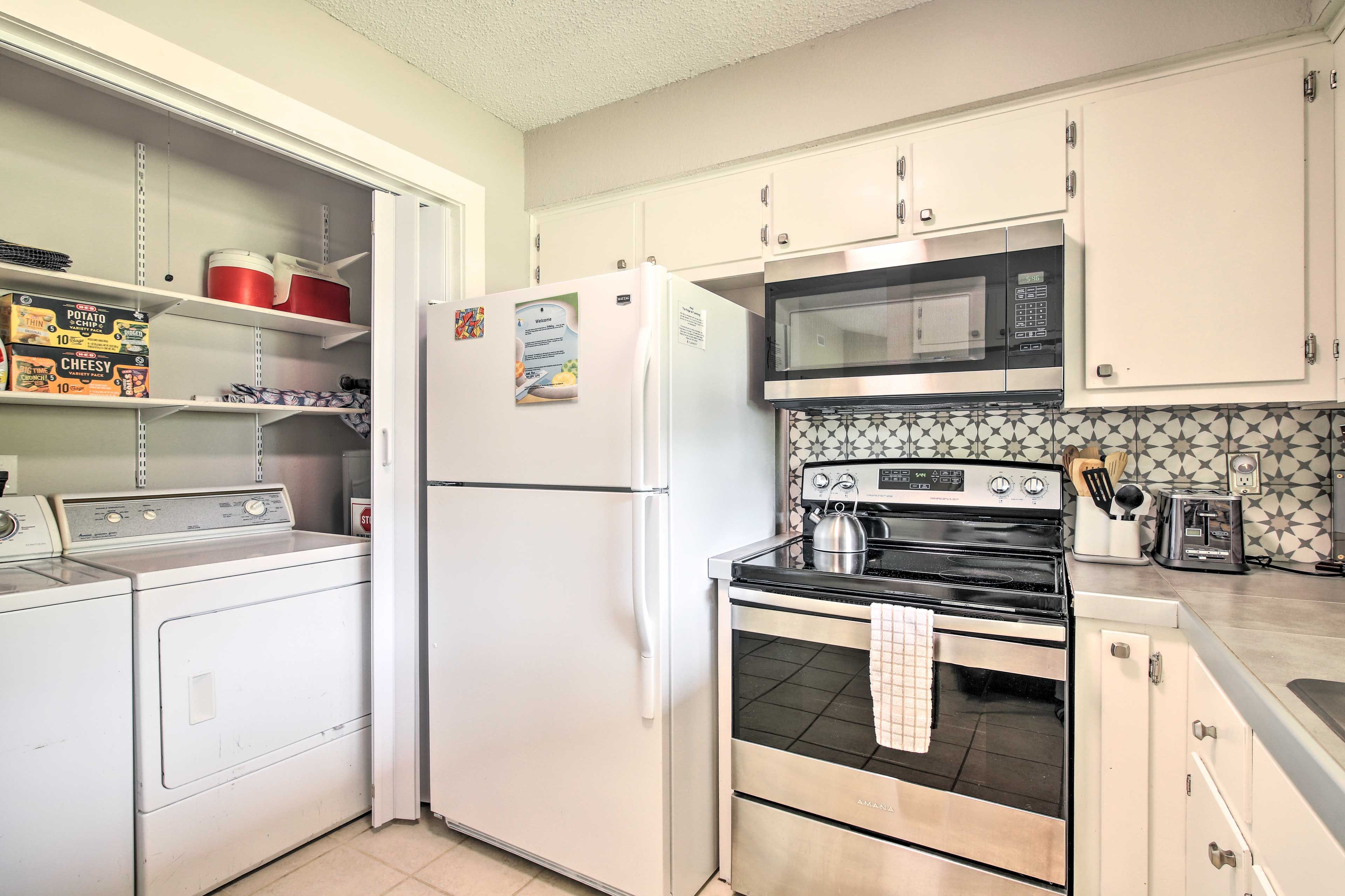 Laundry Area | Detergent Provided