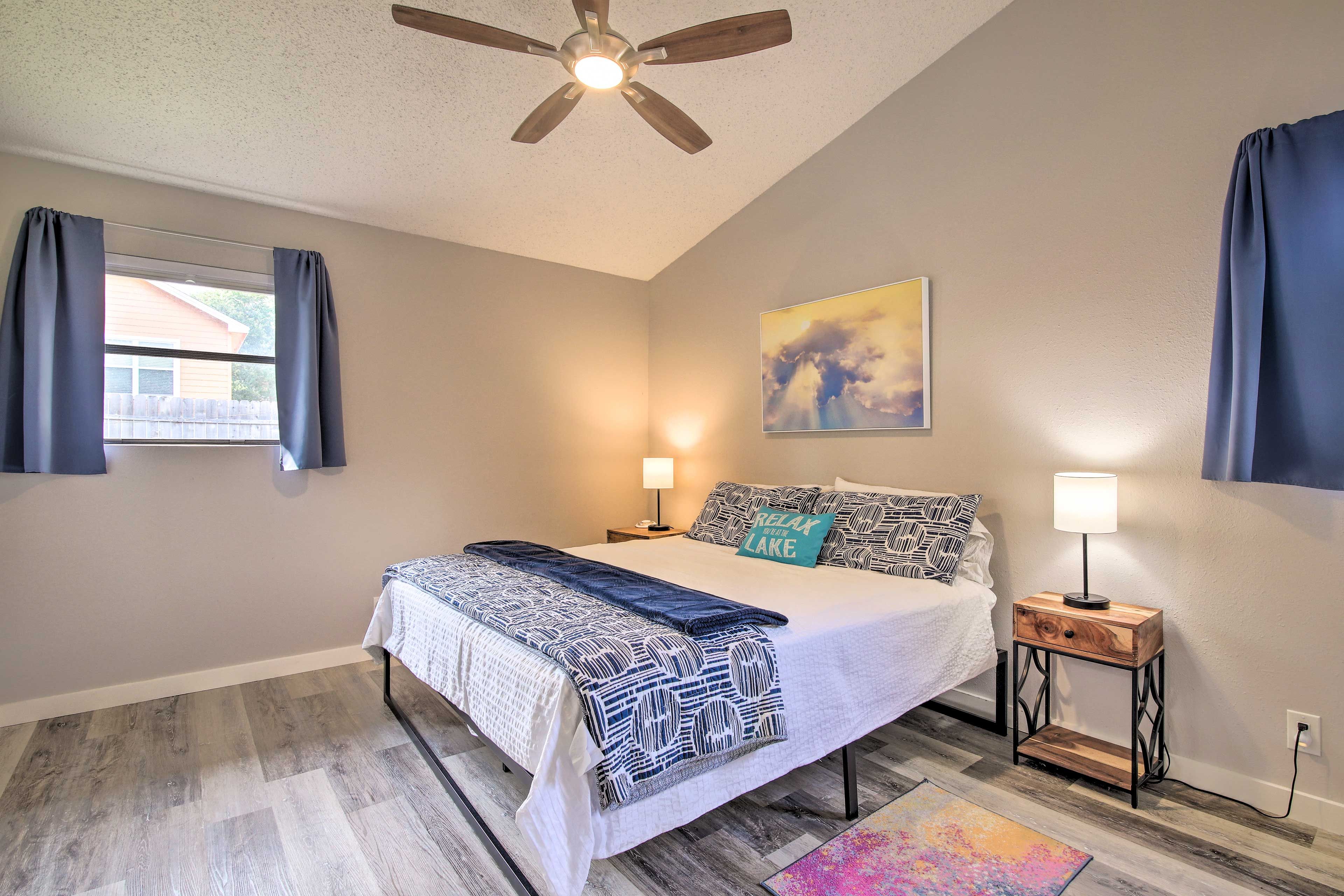 Bedroom 1 | King Bed