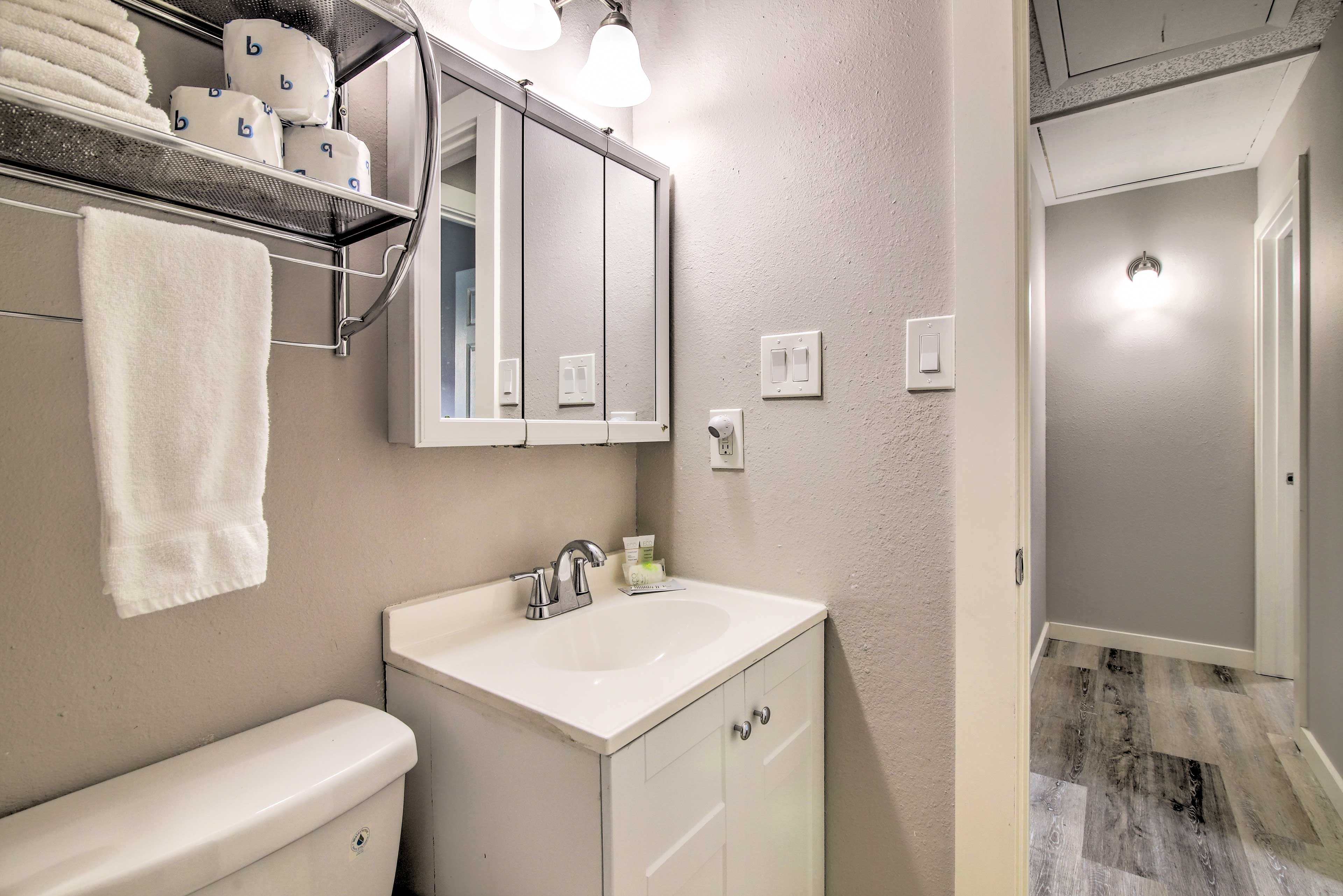 Full Bathroom