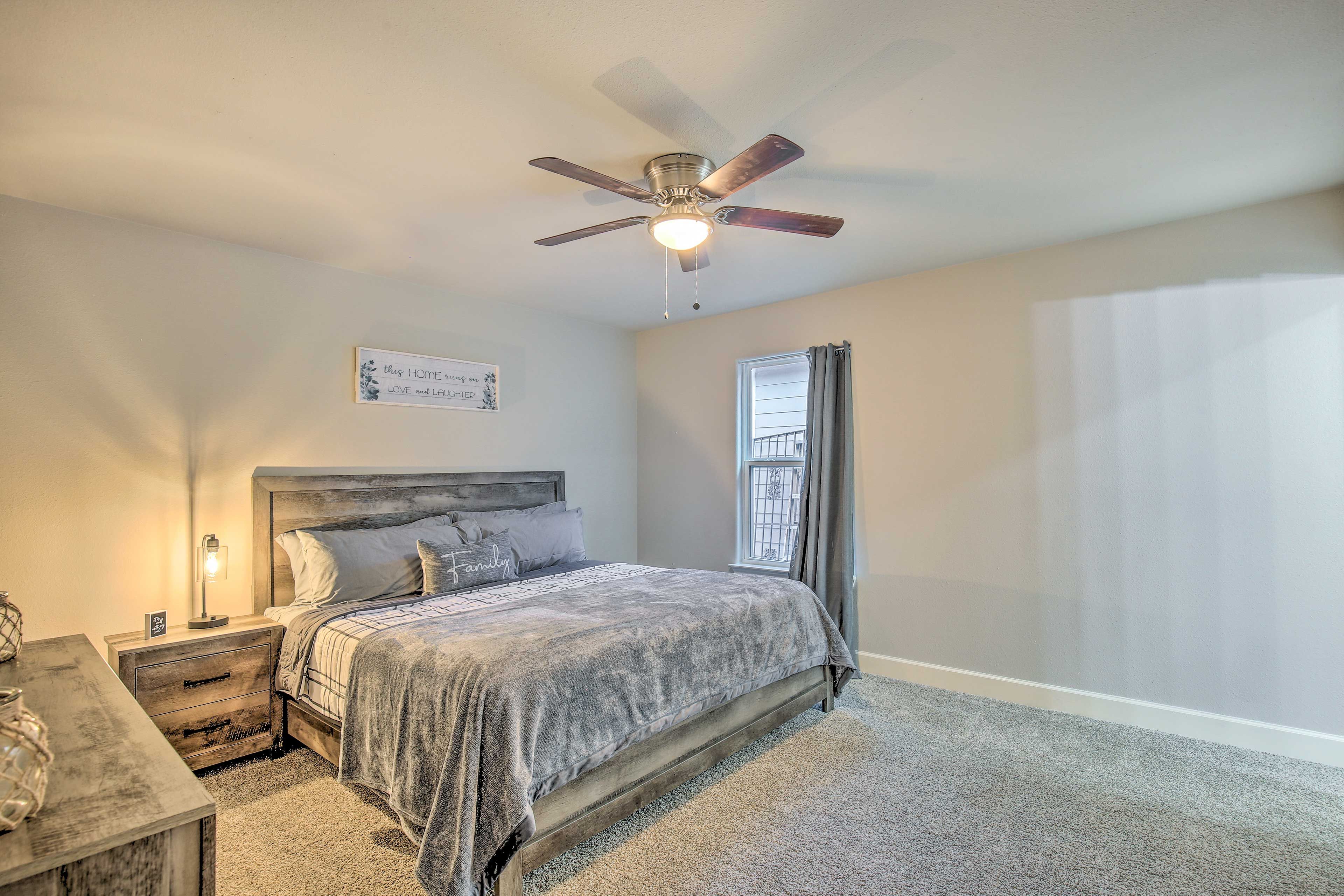 Bedroom 1 | King Bed | Linens & Towels | Smart TV | Full En-Suite Bathroom