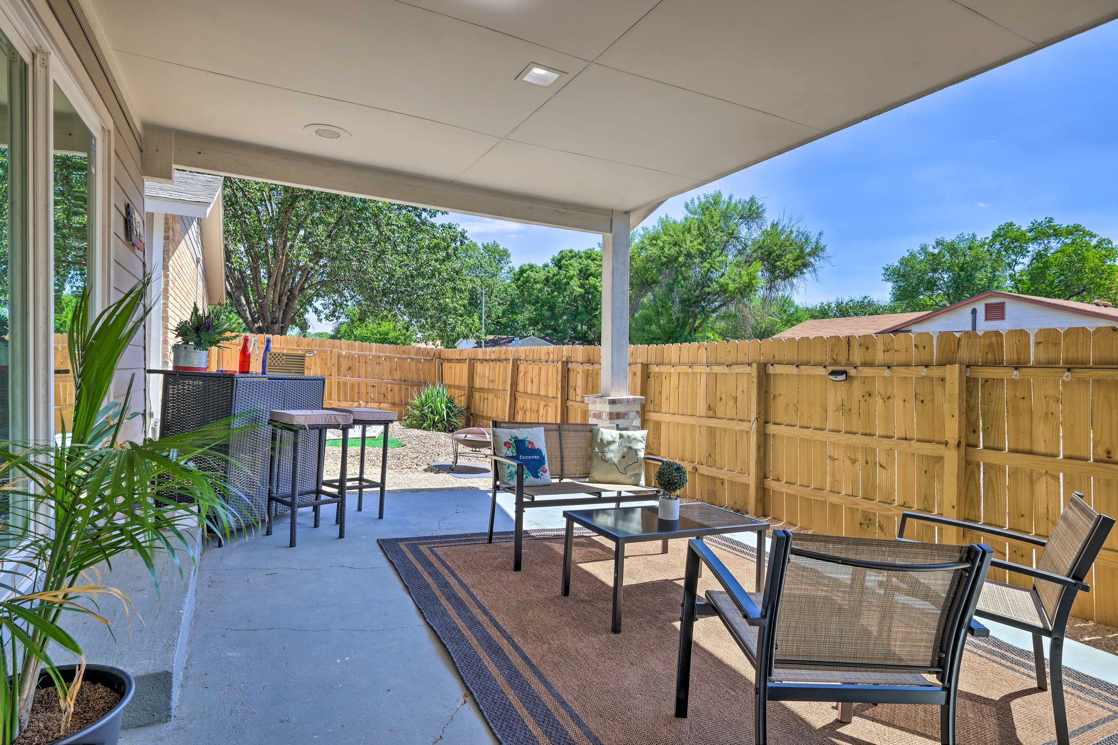 Covered Patio | Bar Seating | Patio Furnishings