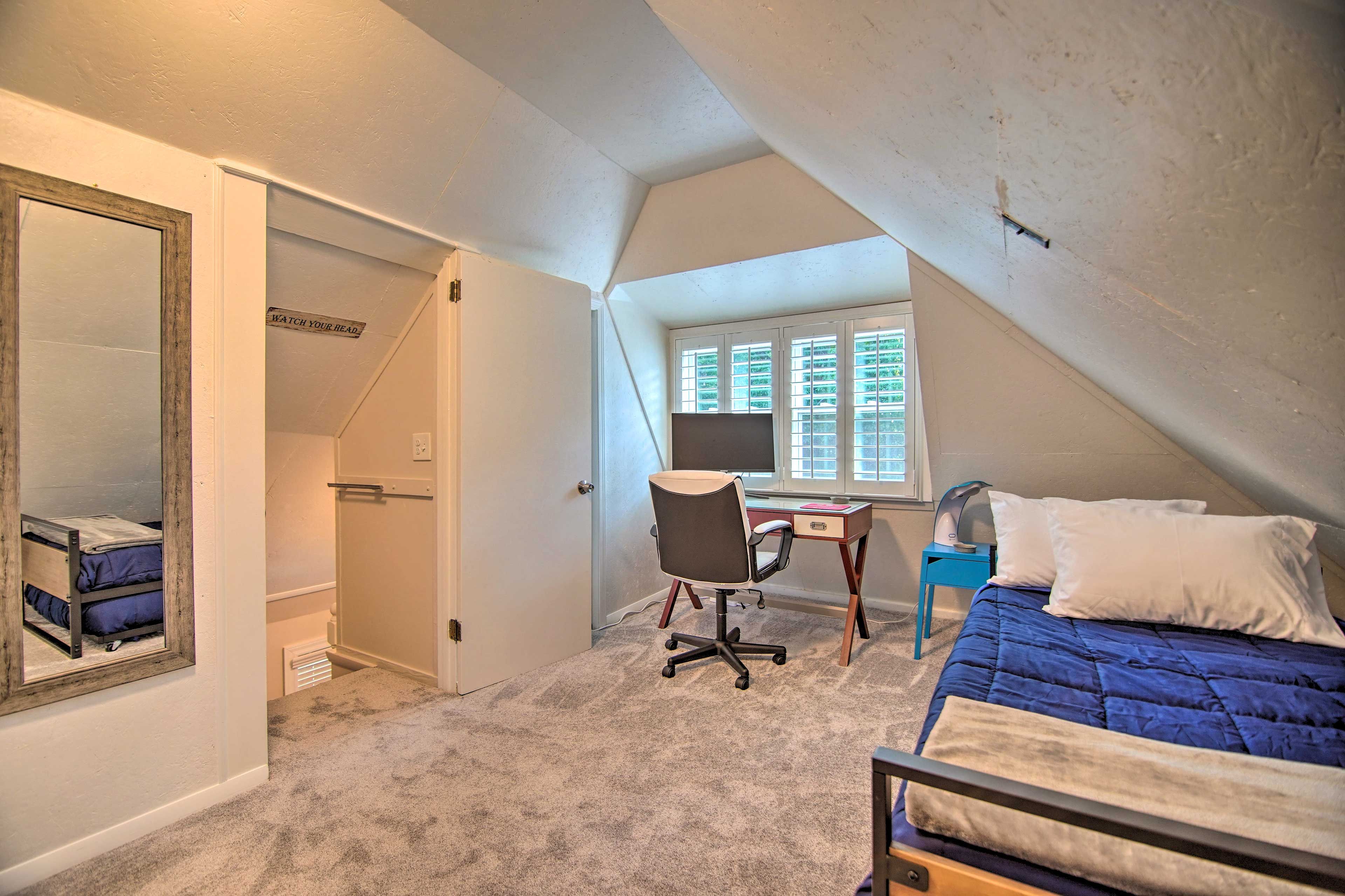 Bedroom 2 | Queen Bed | Twin Bed | Twin Trundle Bed | WFH Desk | Game Table
