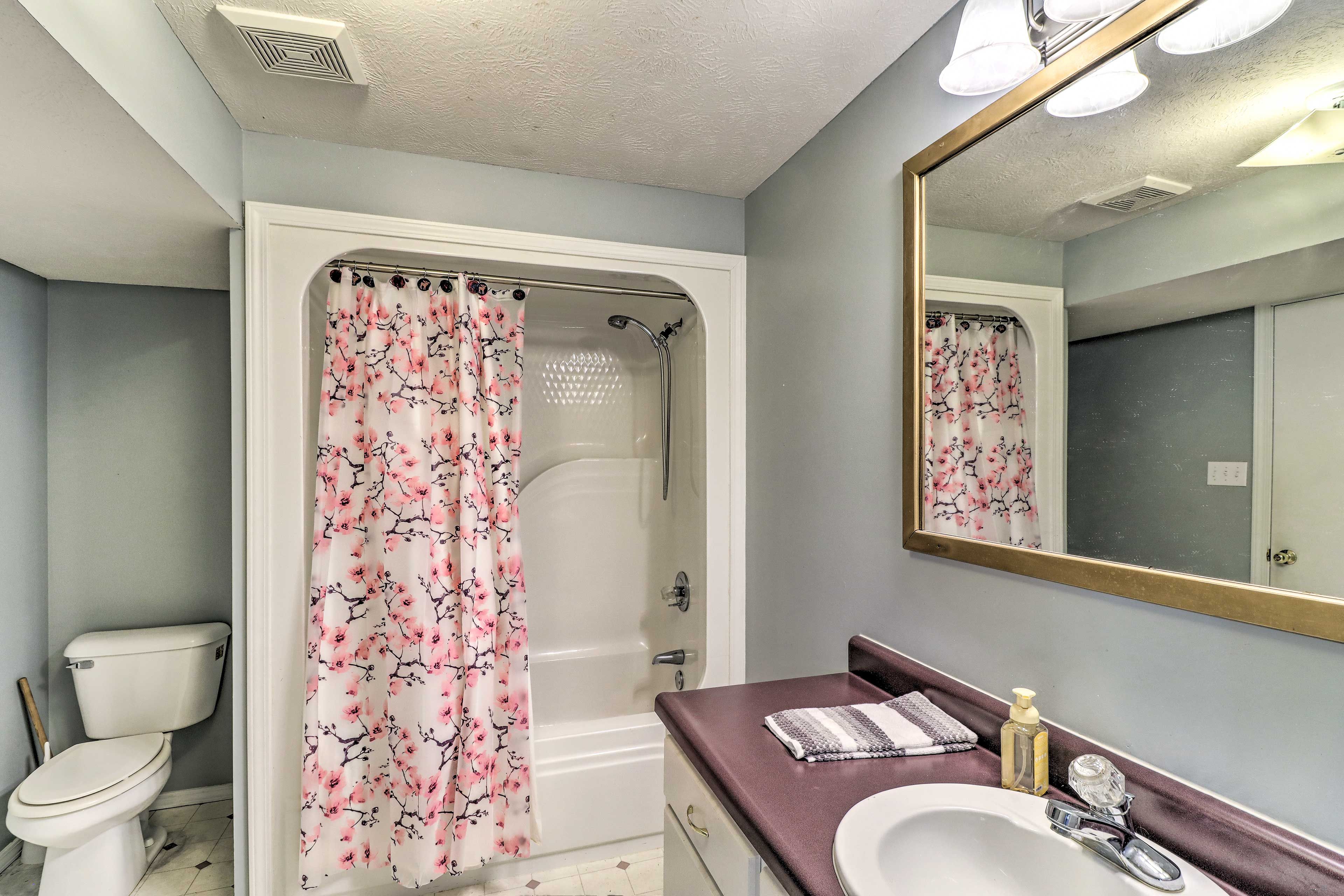 Full Bathroom