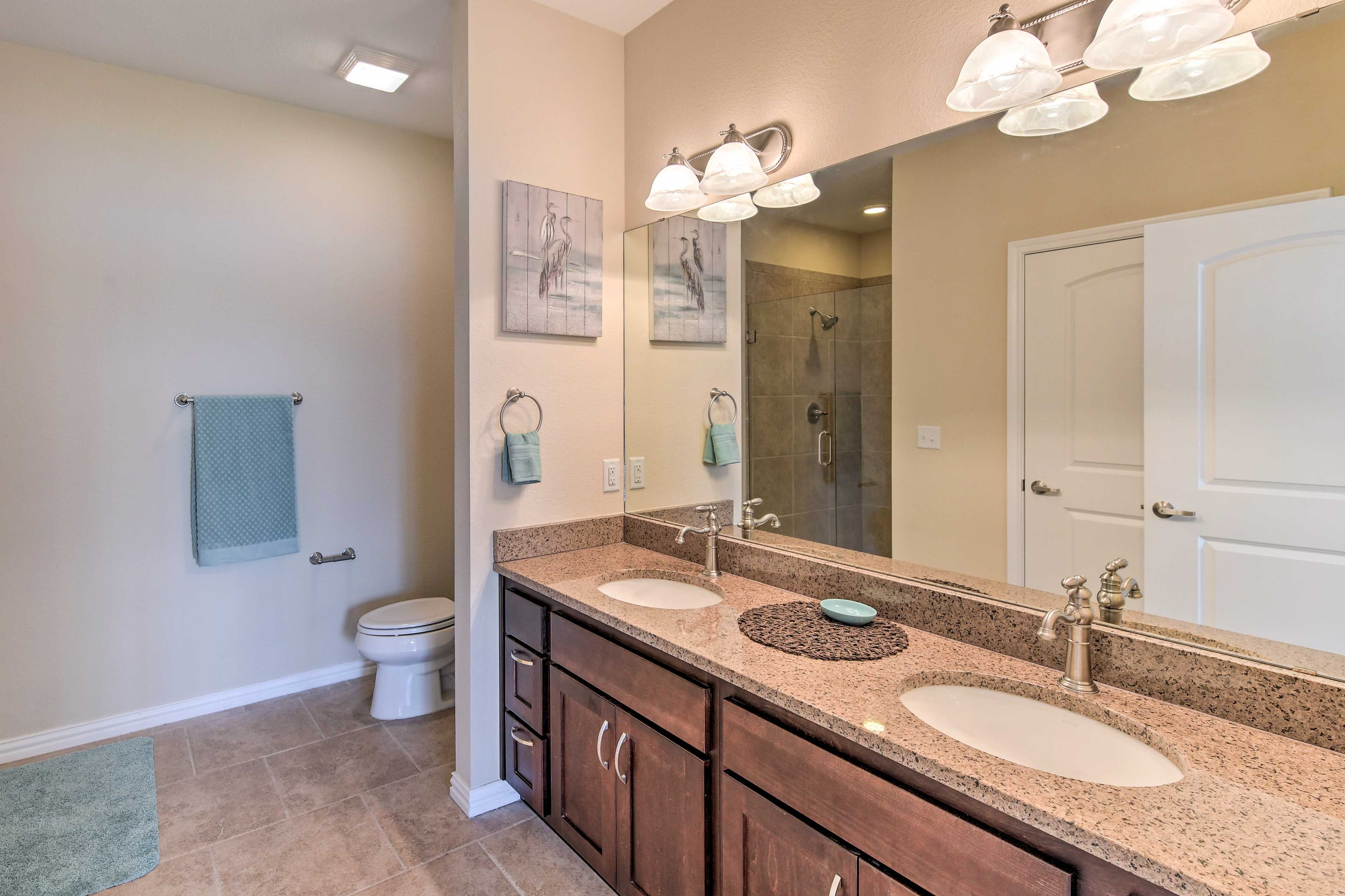En-Suite Bathroom | Complimentary Toiletries | Walk-In Shower