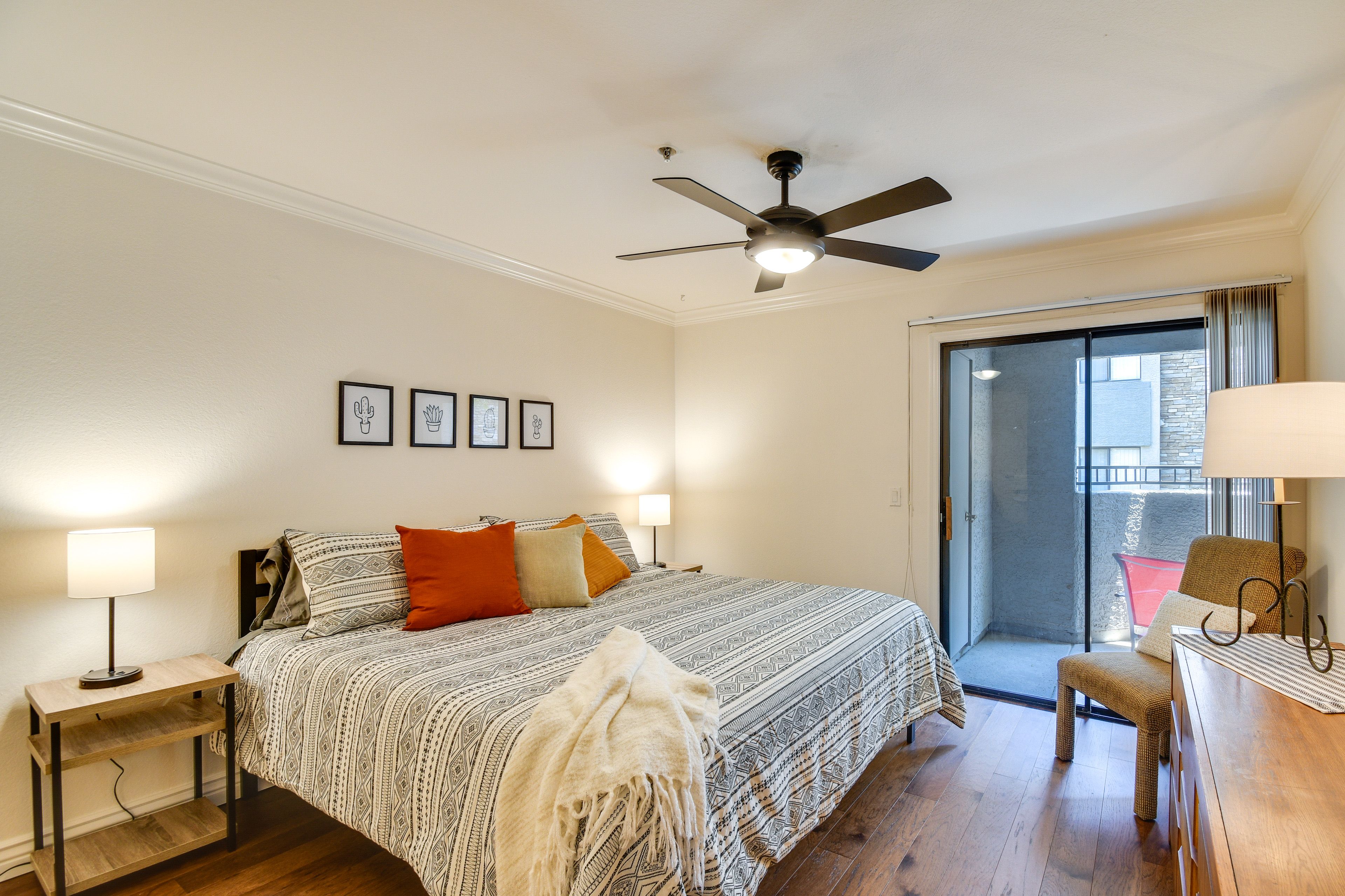 Bedroom 1 | King Bed | En-Suite Bathroom