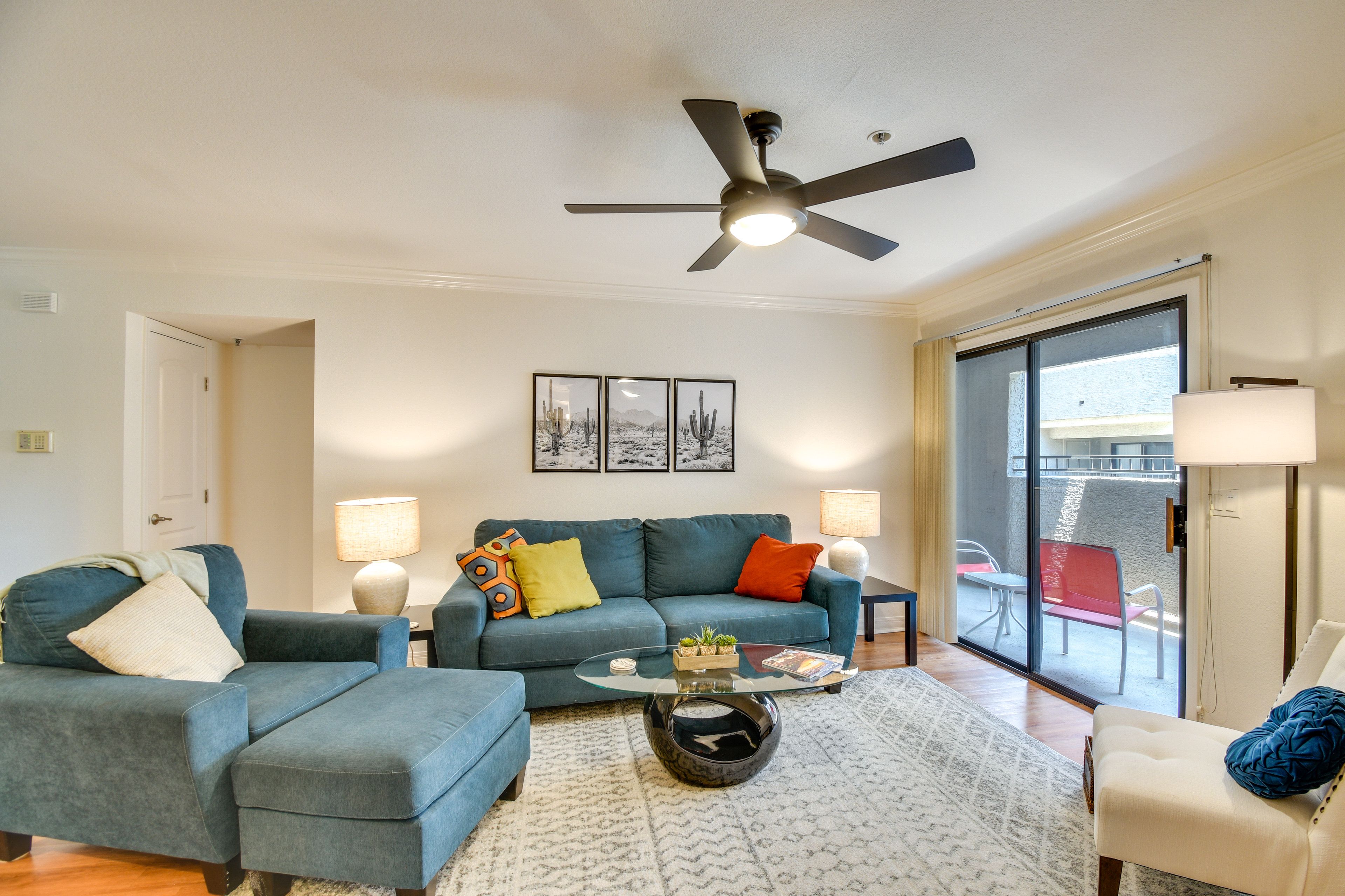 Main Living Space | Free WiFi | Smart TV | Recently Renovated