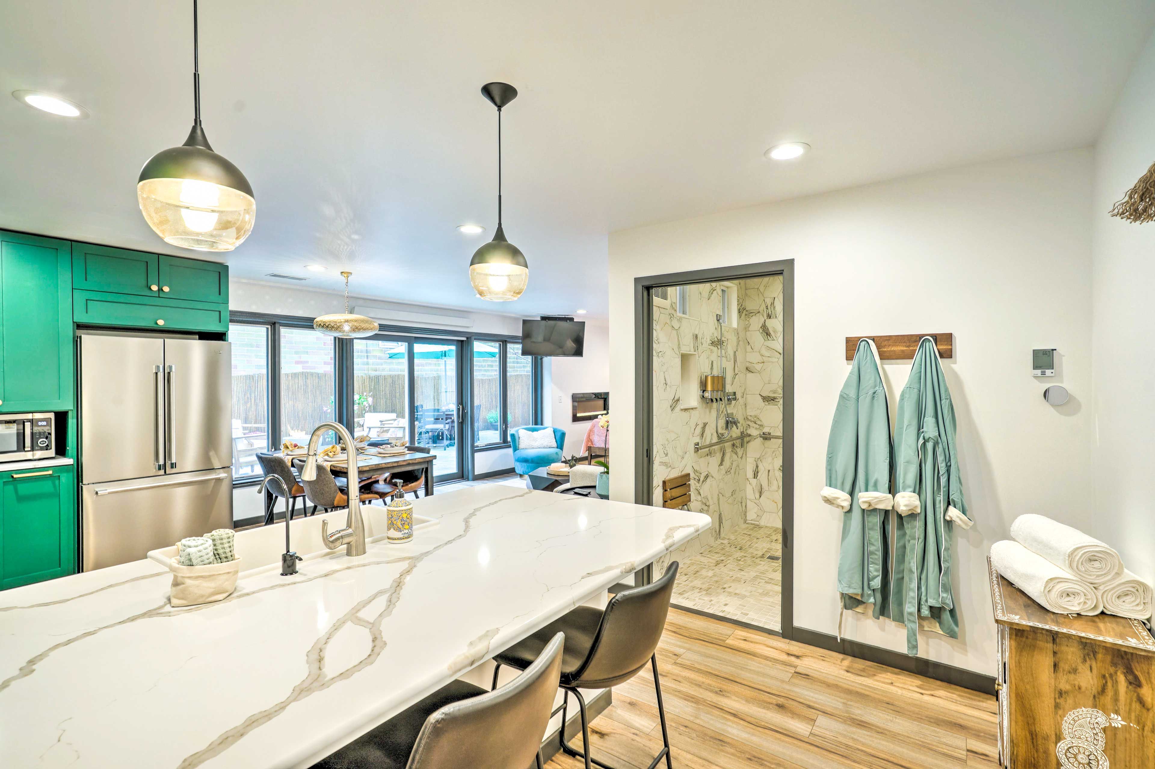 Kitchen | Dishware & Flatware Provided
