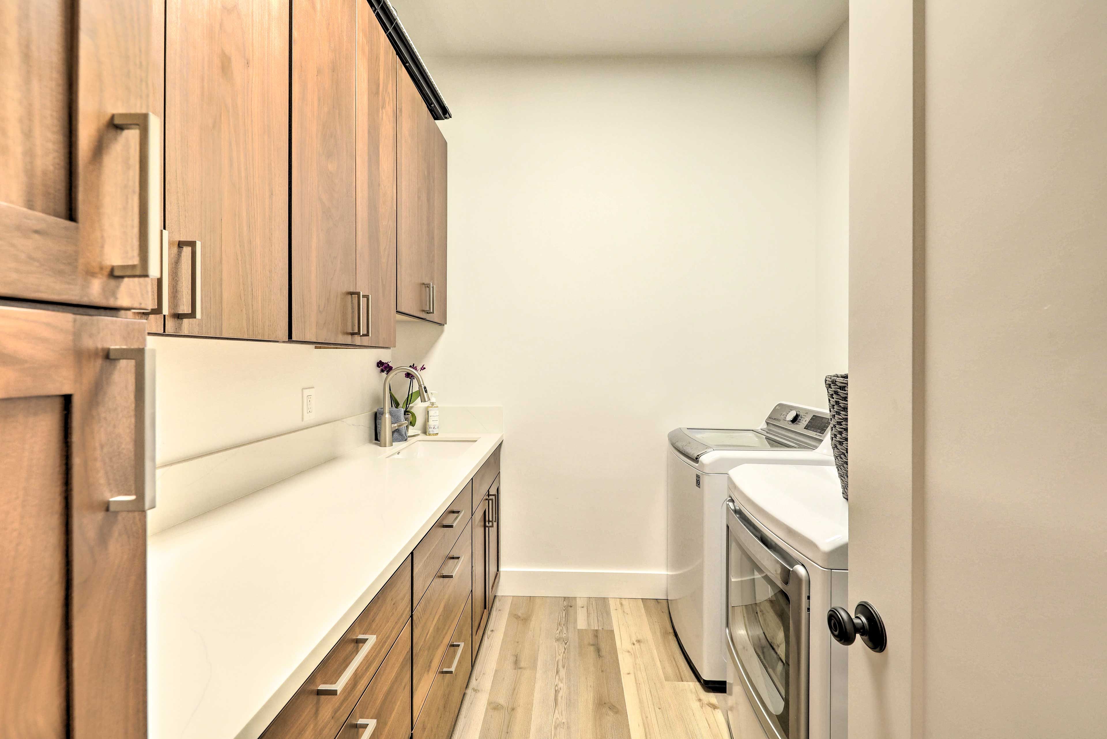Laundry Room | Laundry Detergent Provided