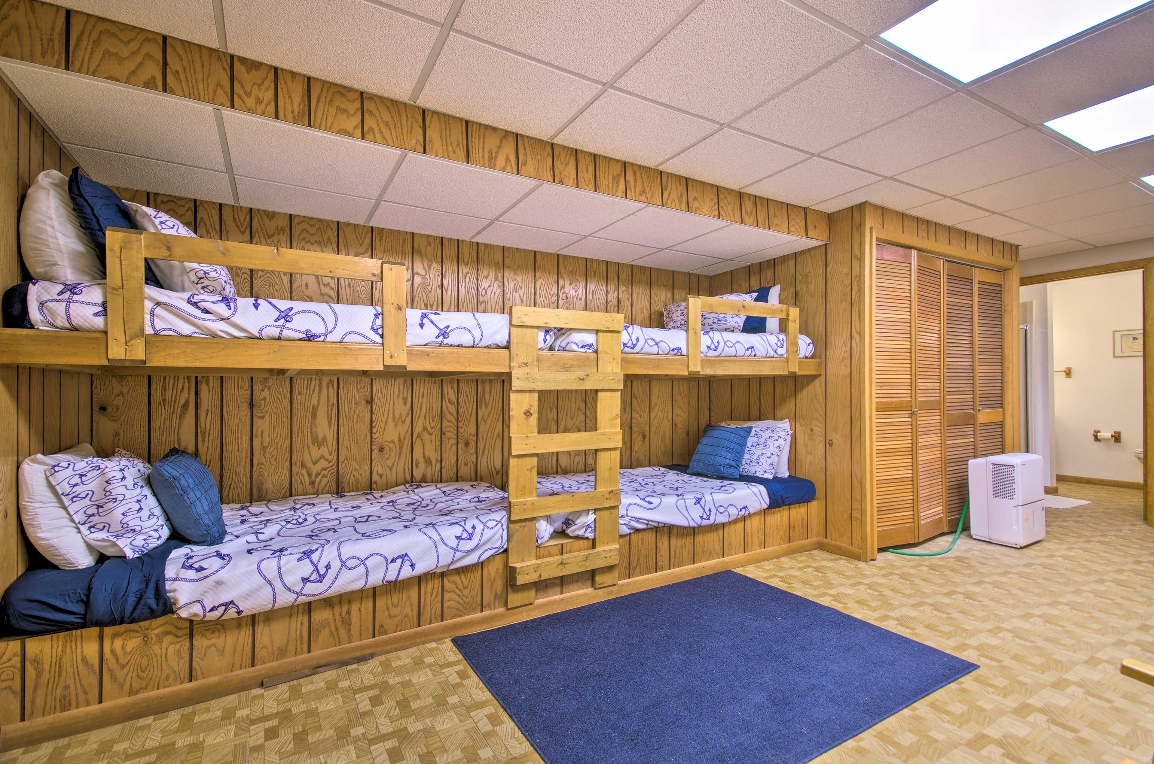 Bunk Room | 2 Twin Bunk Beds | Lower Floor