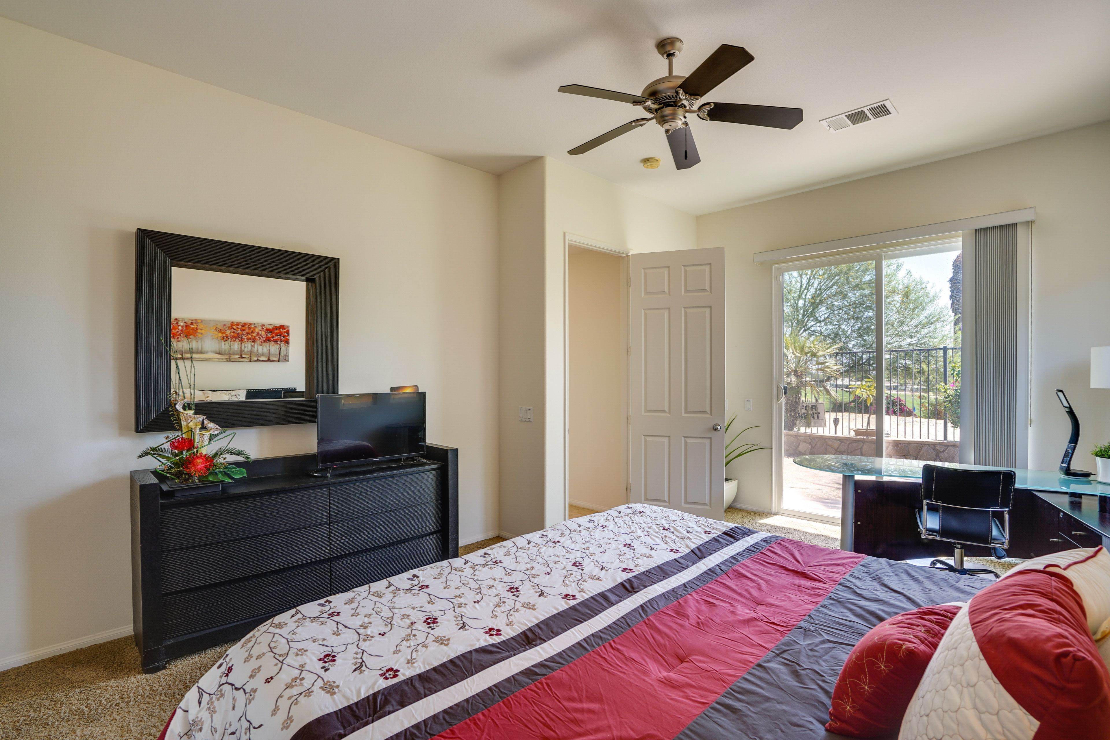 Bedroom 1 | California King Bed | Smart TV