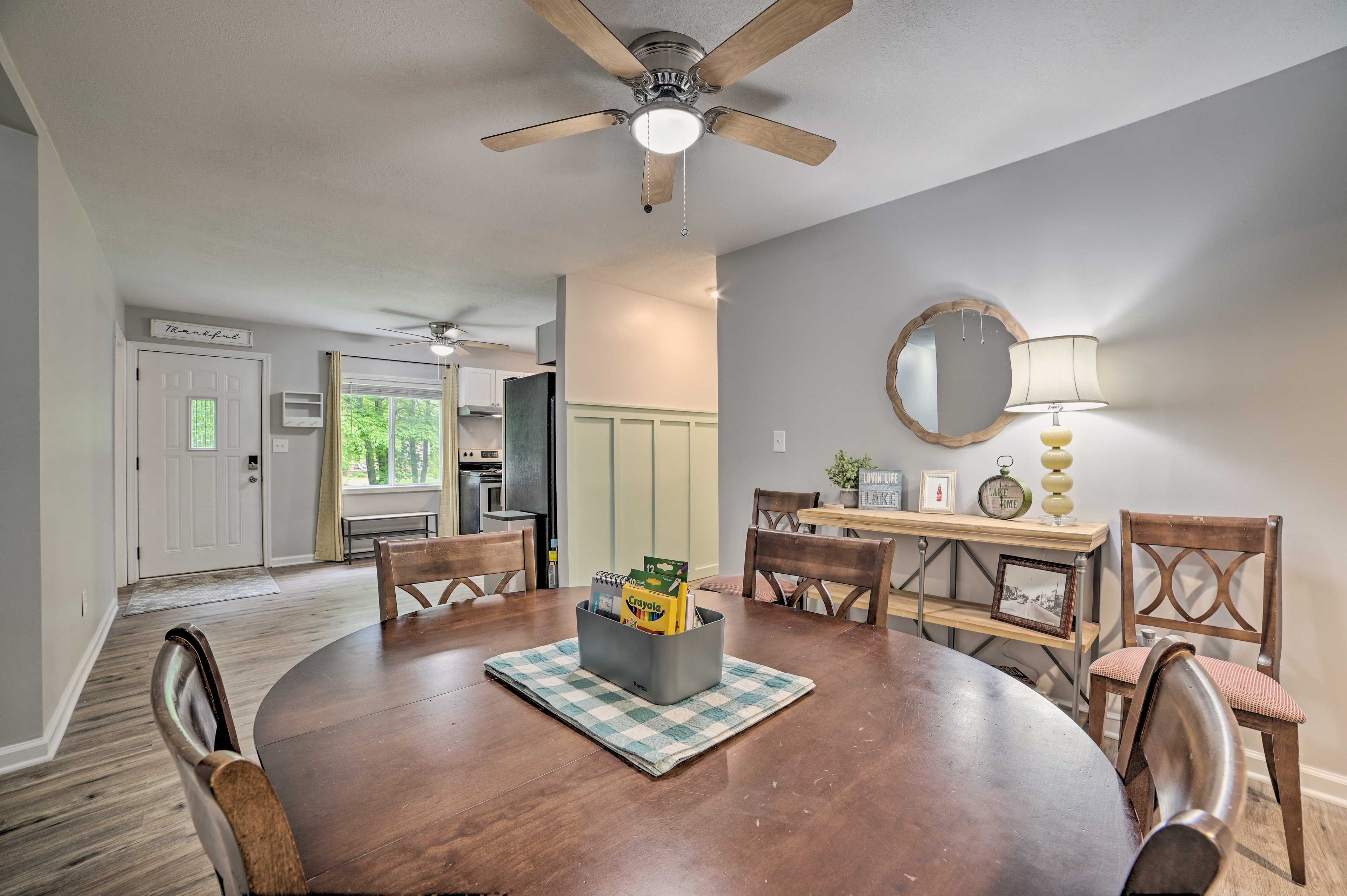 Dining Area | Dishware & Flatware