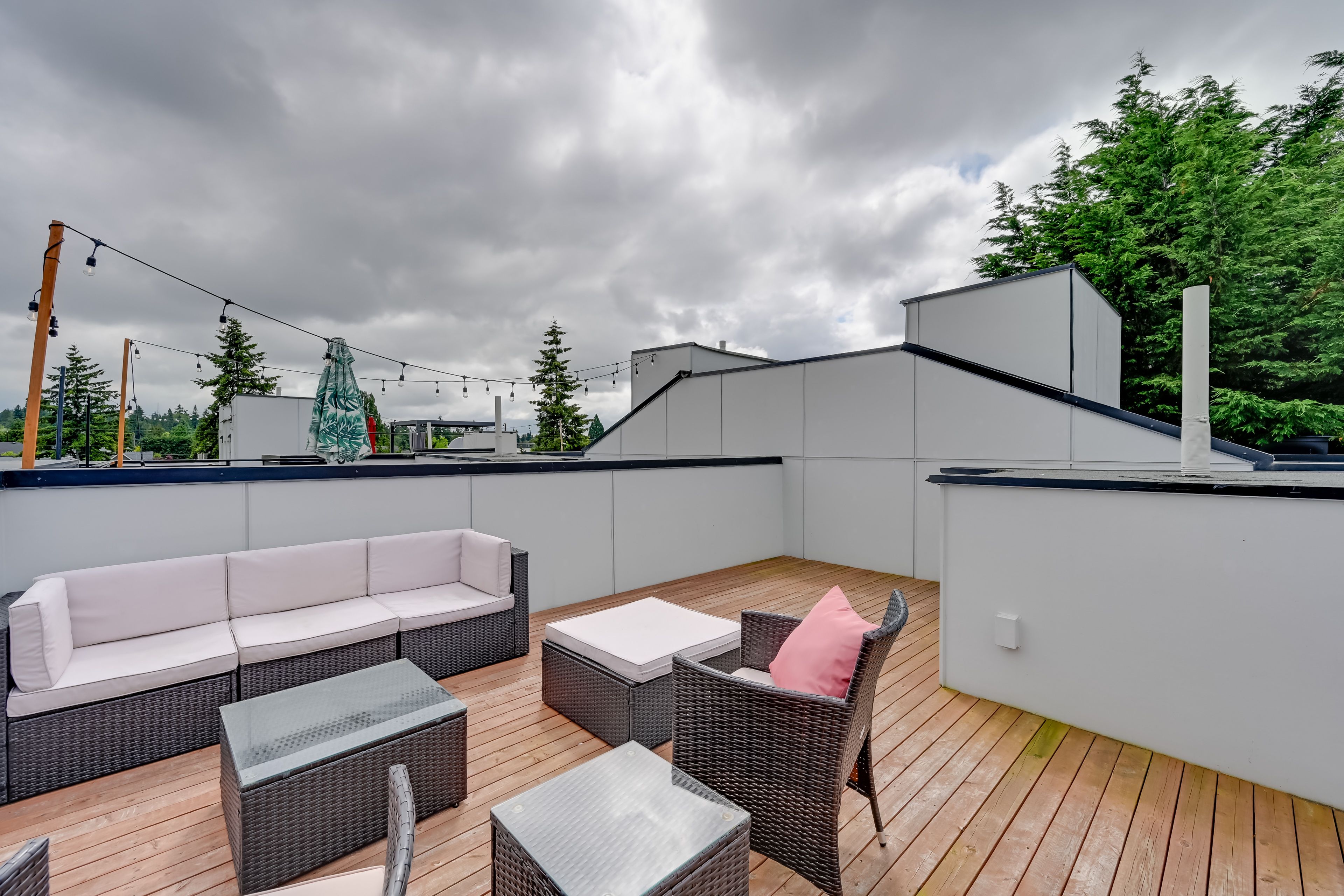 Seattle Vacation Rental | 2BR | 2BA | 1,000 Sq Ft | Step-Free Entry