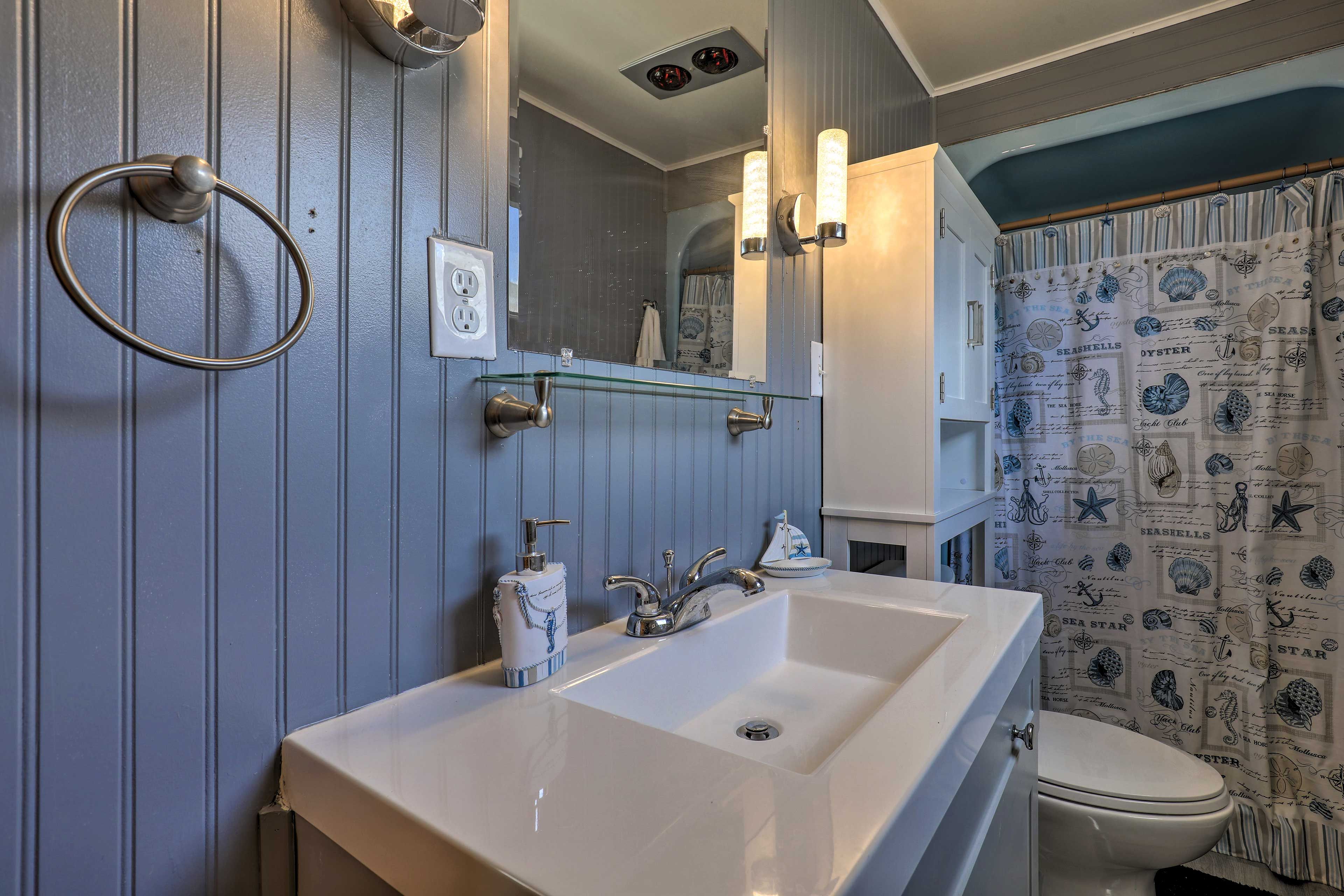 Full Bathroom
