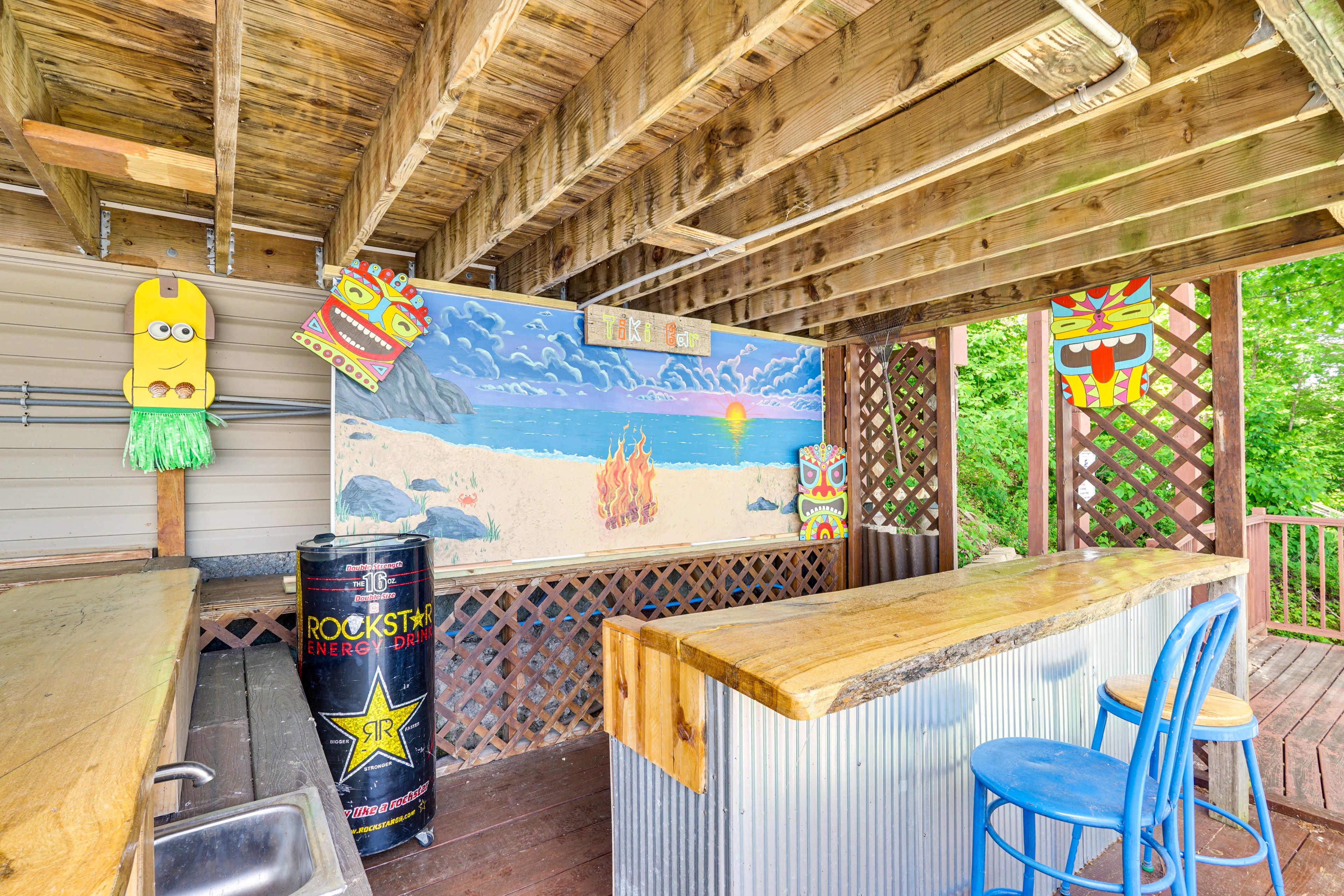 Outdoor Bar