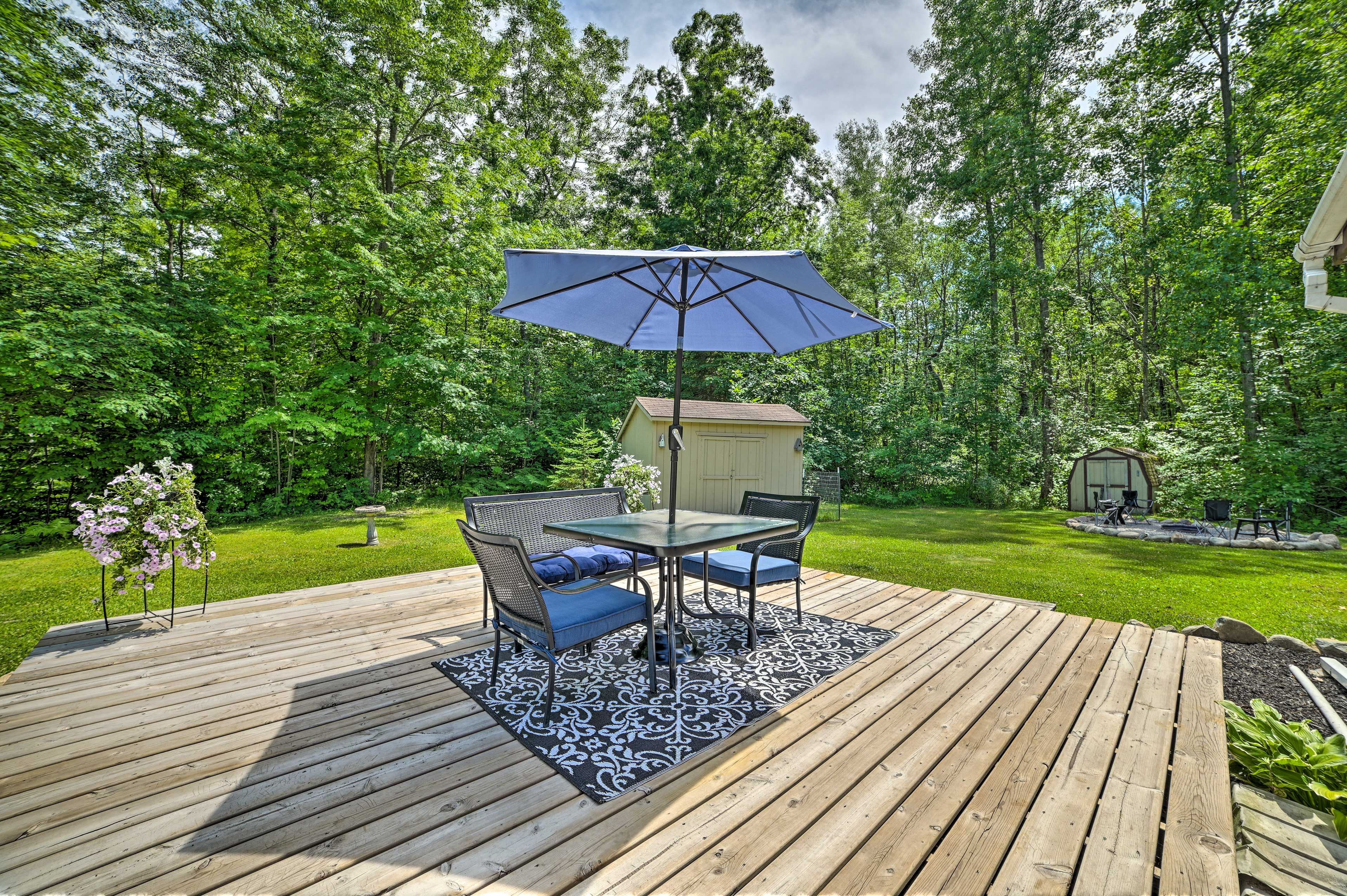 Deck | Spacious Yard
