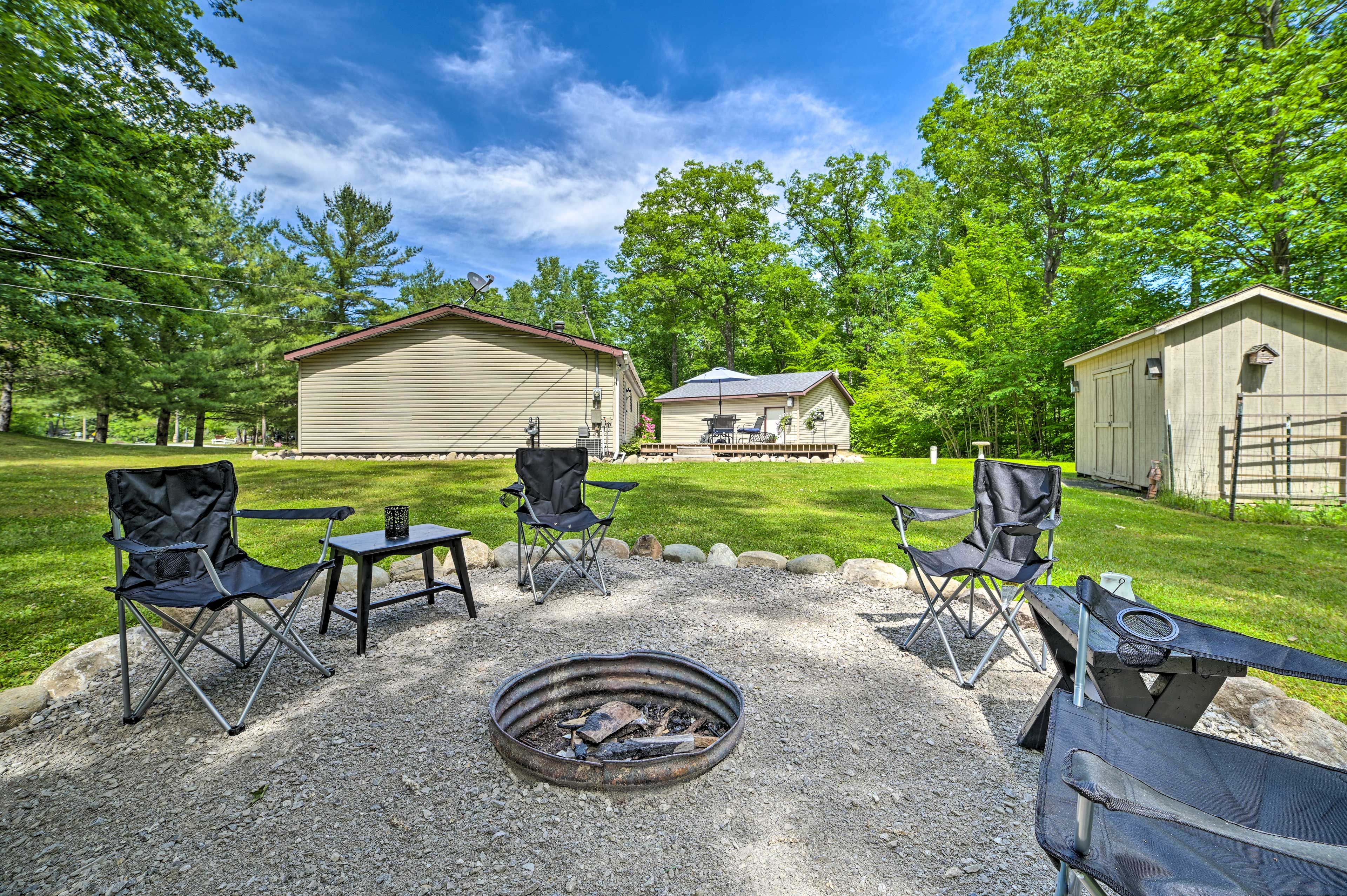 Spacious Yard | Fire Pit | Gas Grill