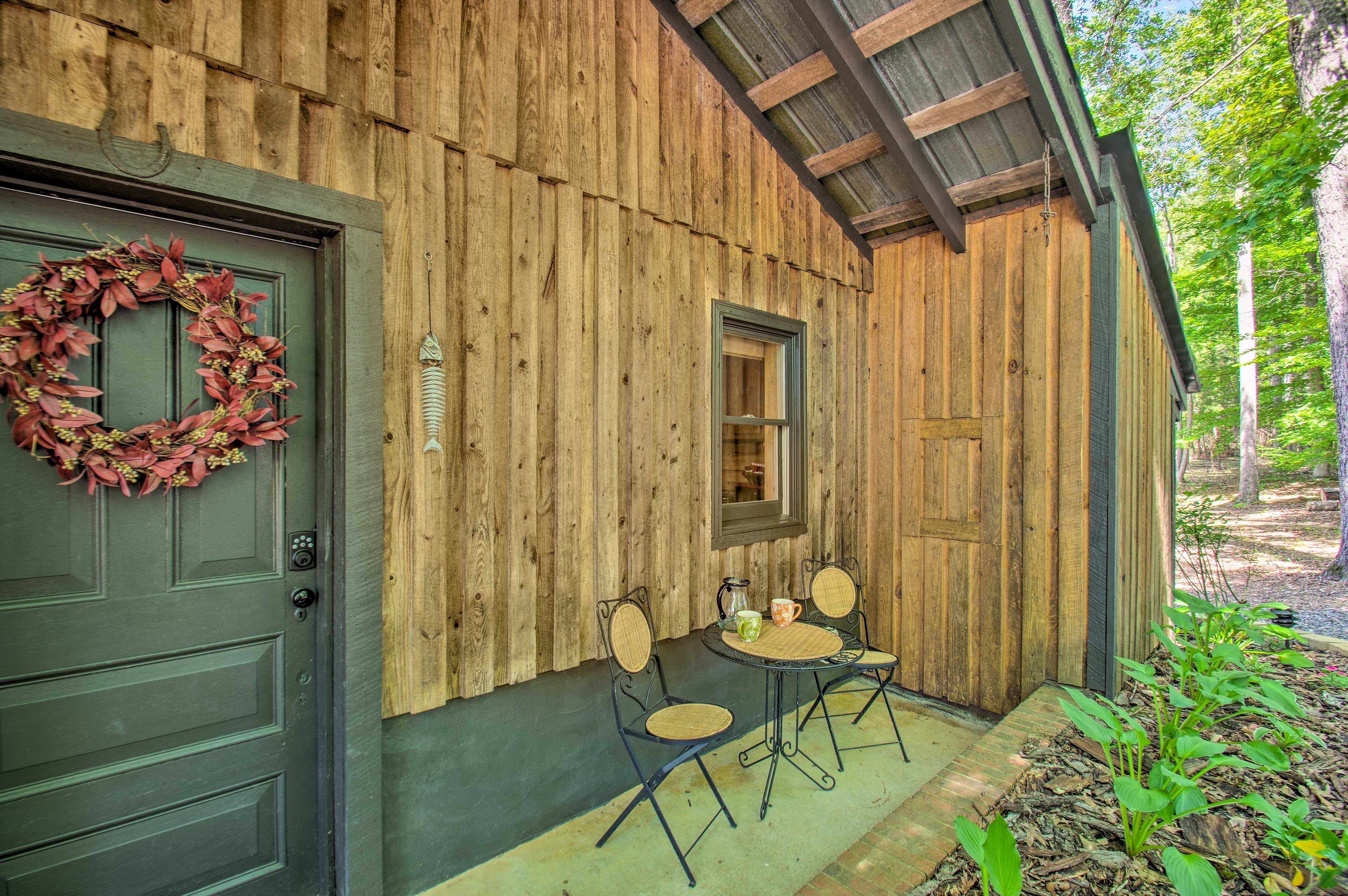 Exterior | Keyless Entry | Charcoal Grill (Charcoal Not Provided)