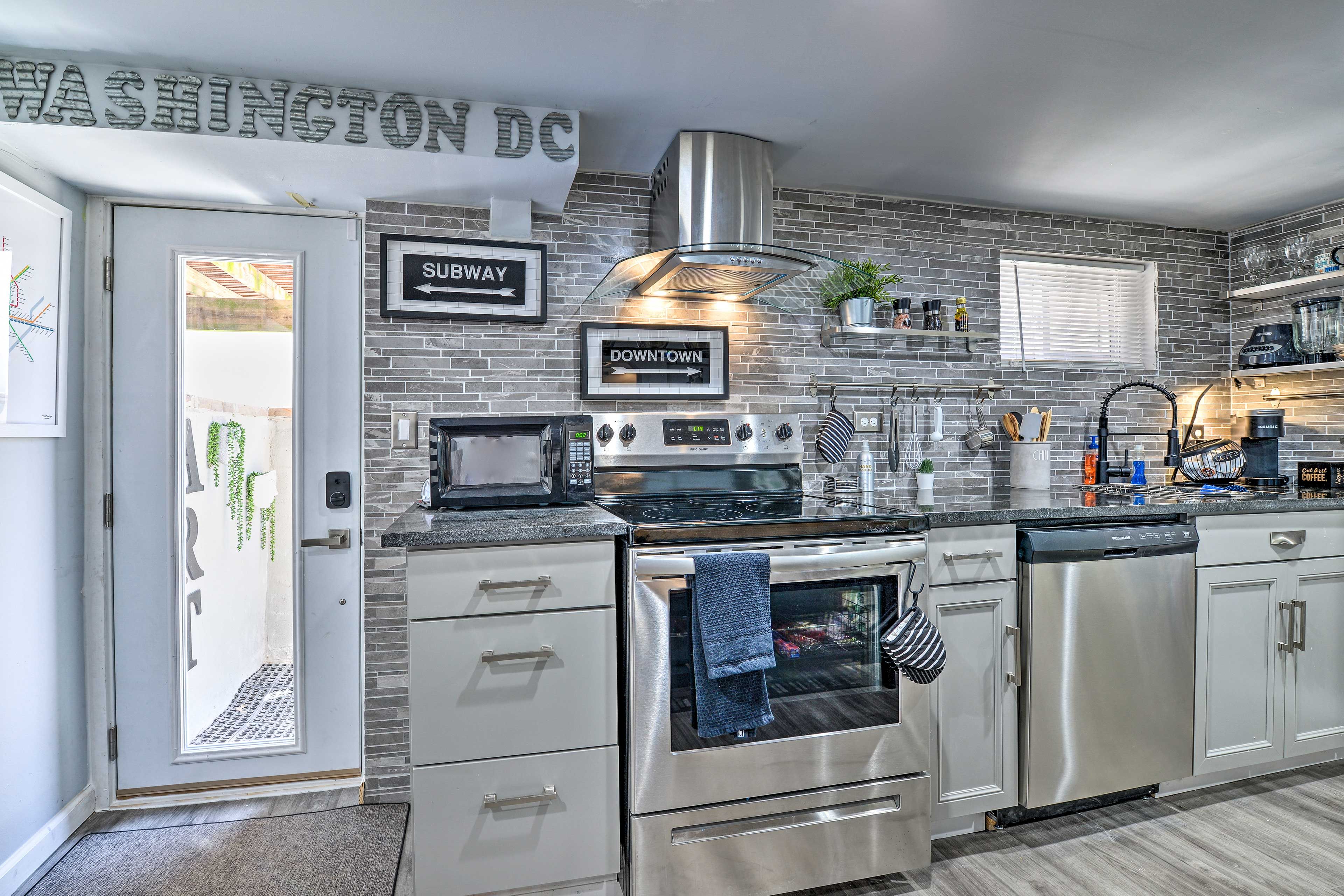 Kitchen | Cooking Basics | Keurig Coffee Maker | Dishware & Flatware