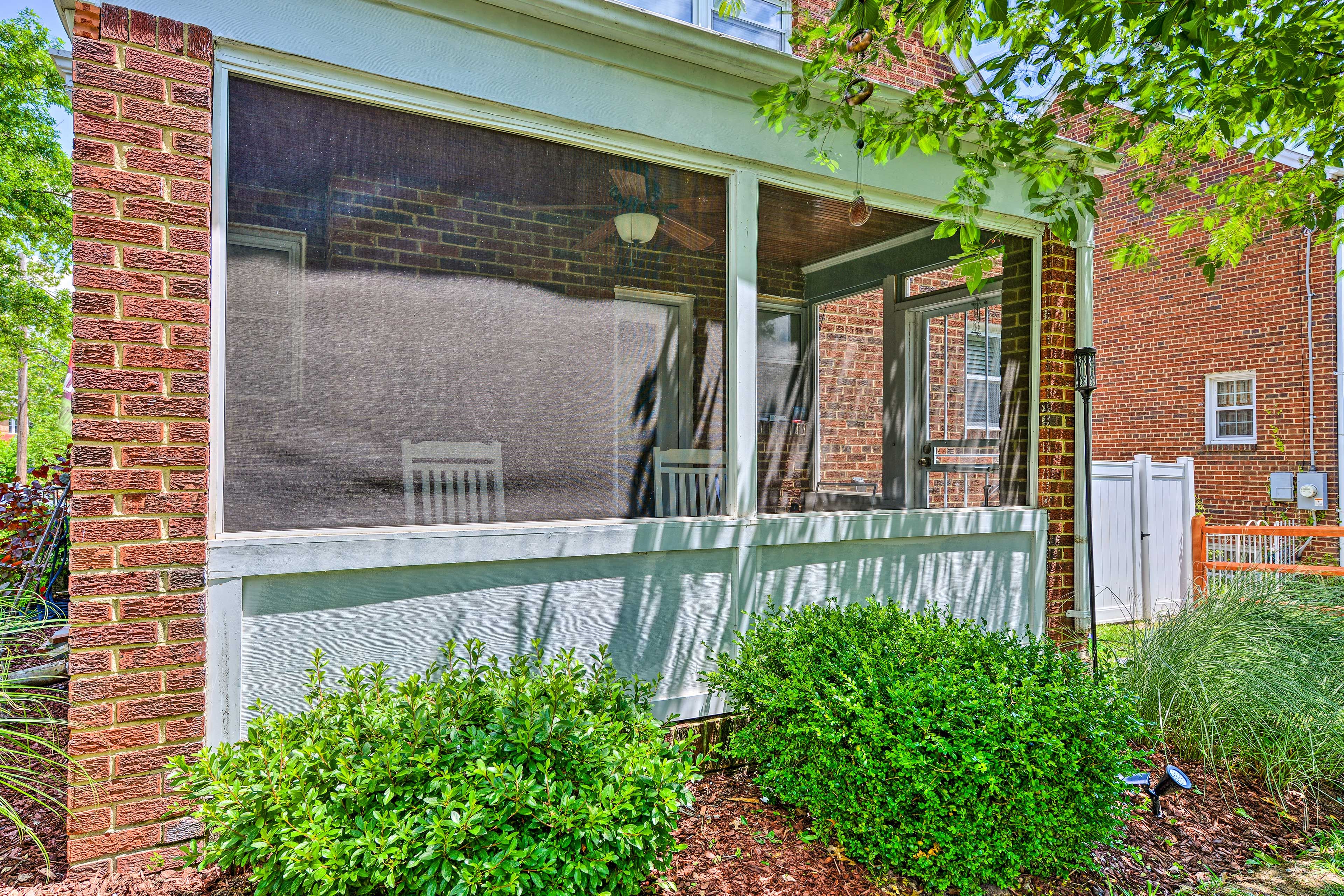 Shared Screened-In Porch
