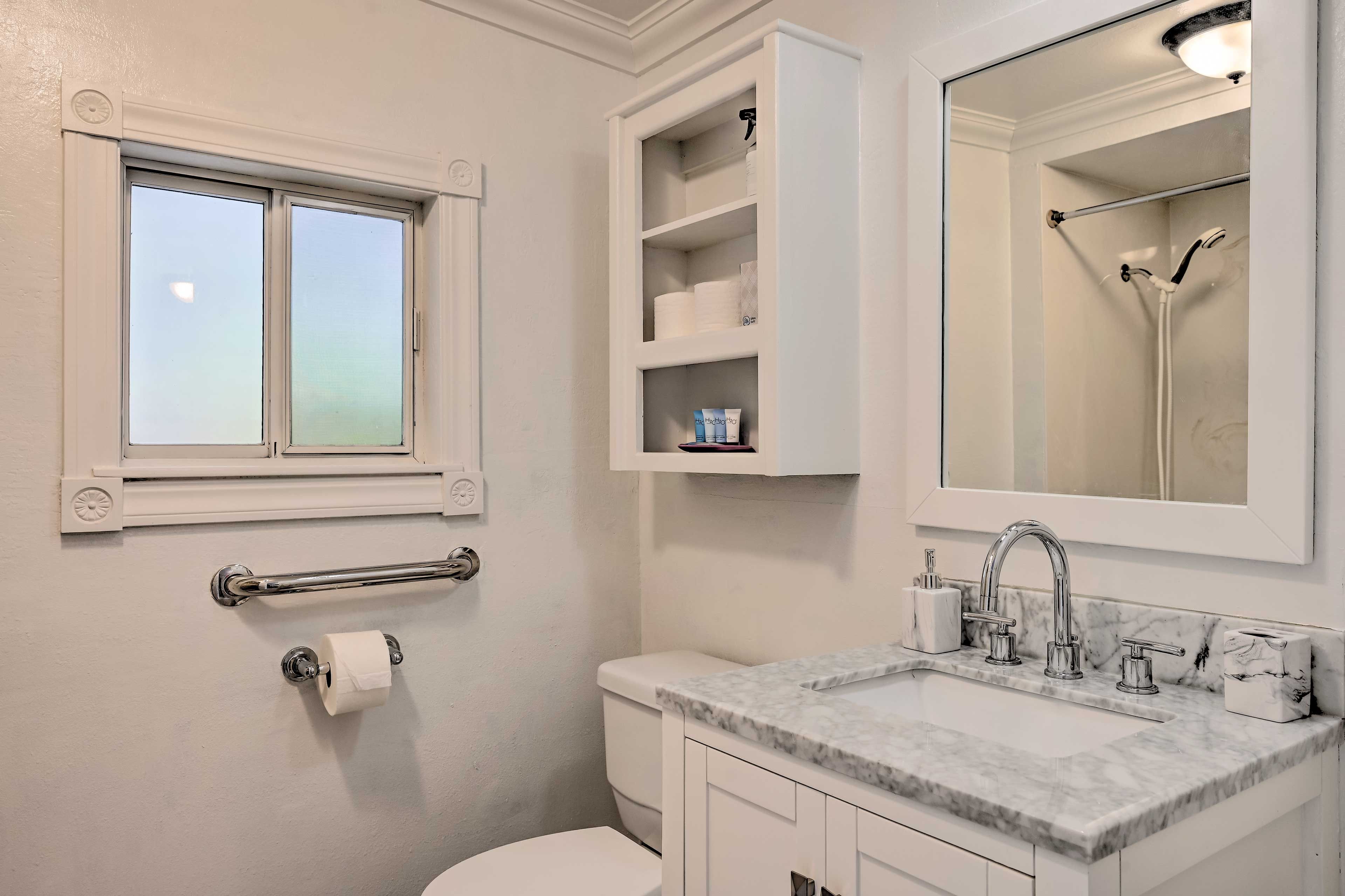 Full Bathroom